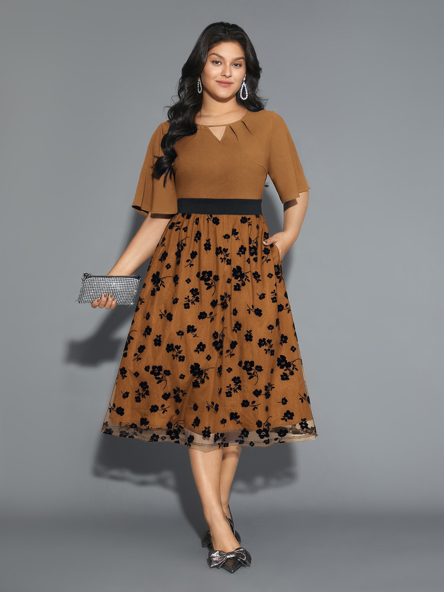 Floral Embroidered Mesh keyhole Dress