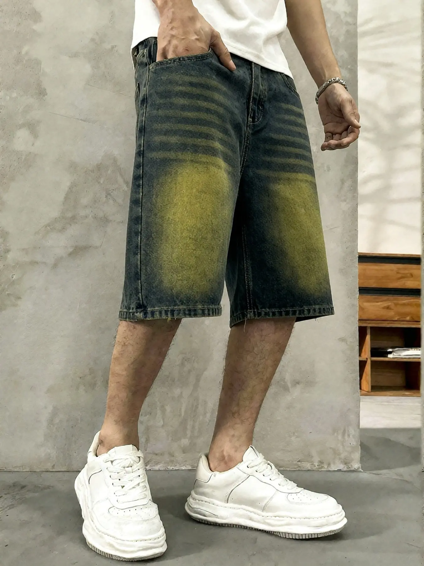 Men's washed retro color denim shorts