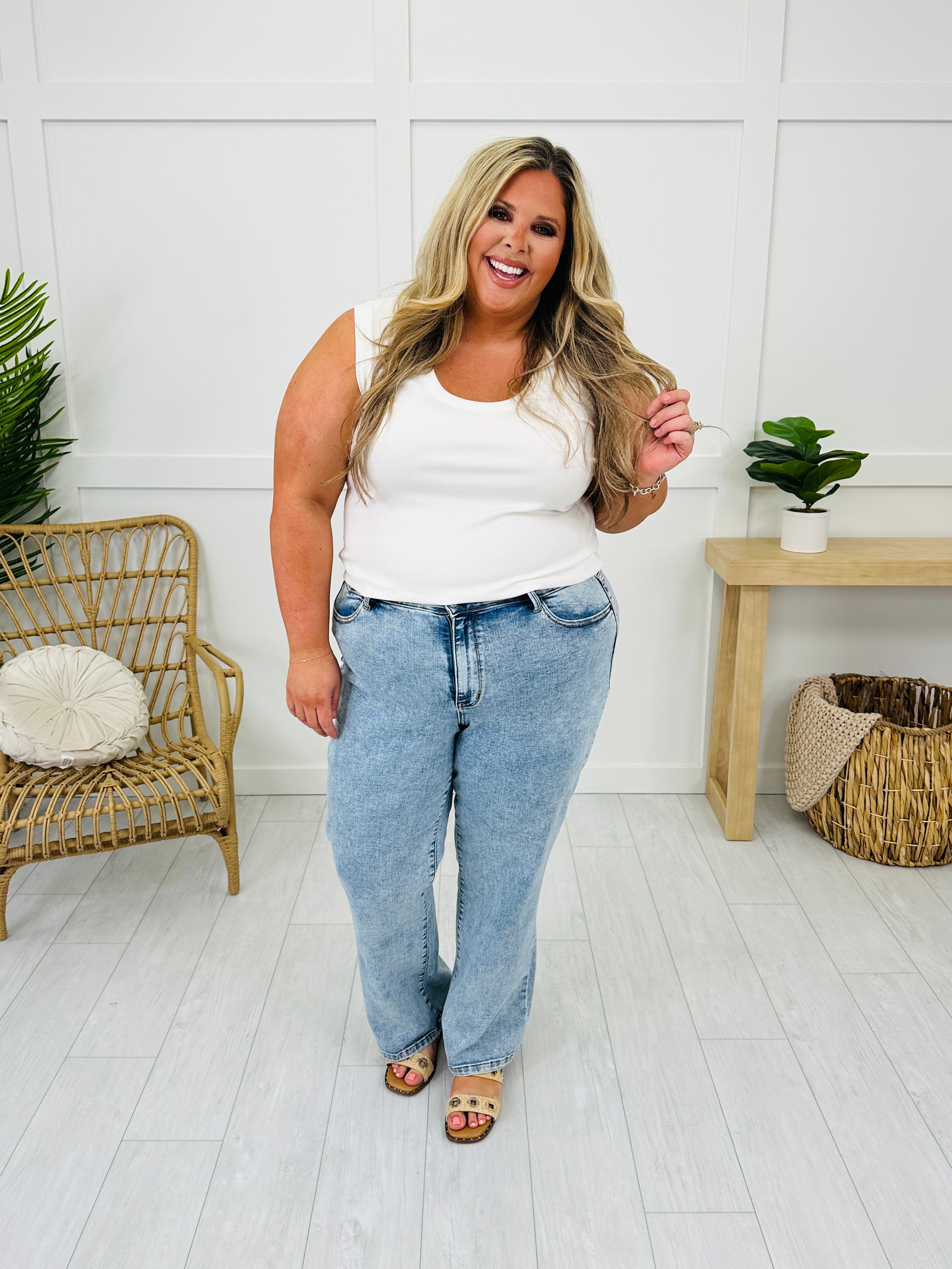 Judy Blue Caught Feelings Straight Fit Jeans