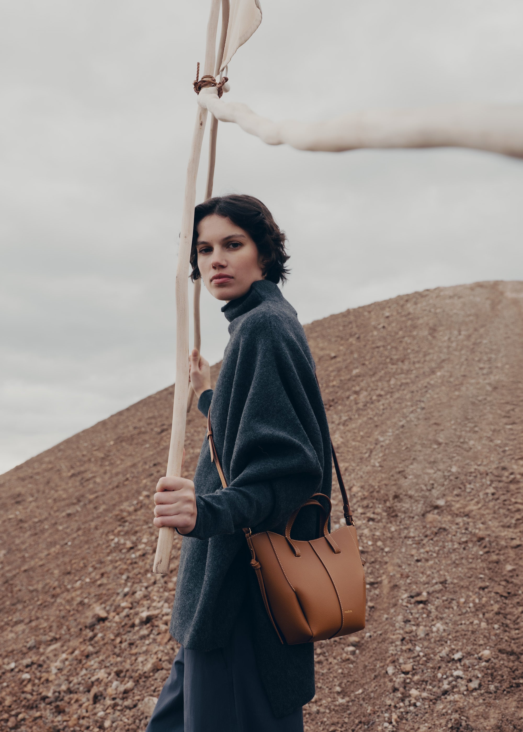 Cyme Tote Nano - Textured Camel Clearance sale