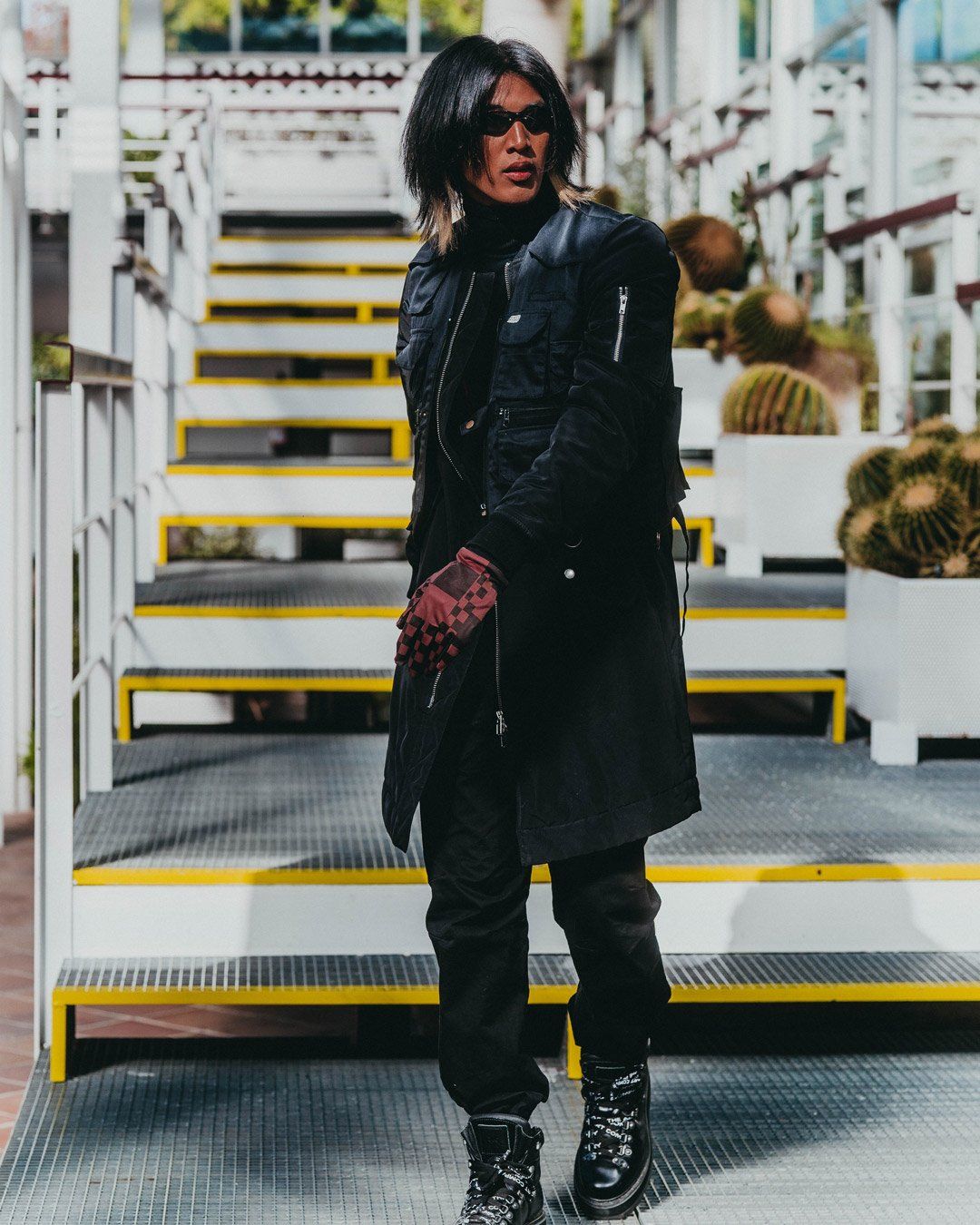 XTC SHARKS IN PARIS GLOVES