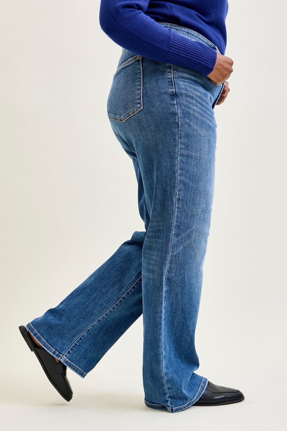 Samantha Mid Rise V-Front Straight Jeans - PLUS