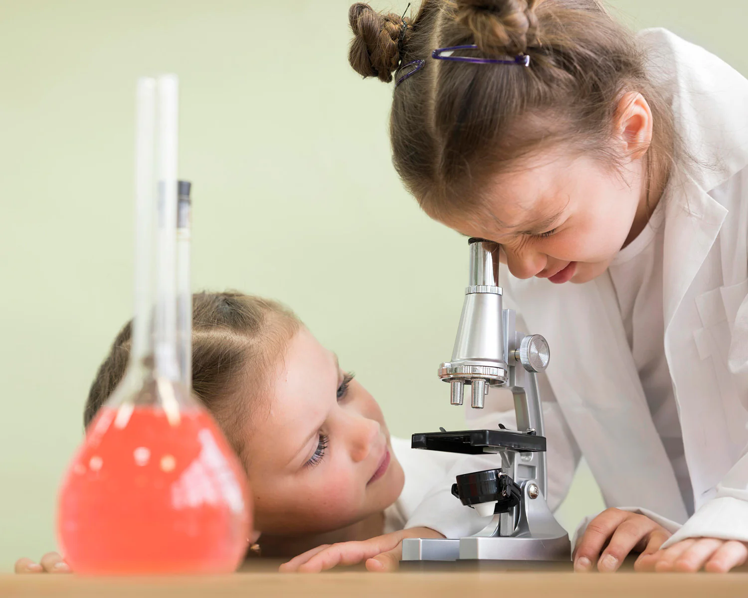 Discovery Microscope - 30 pc Set in Case