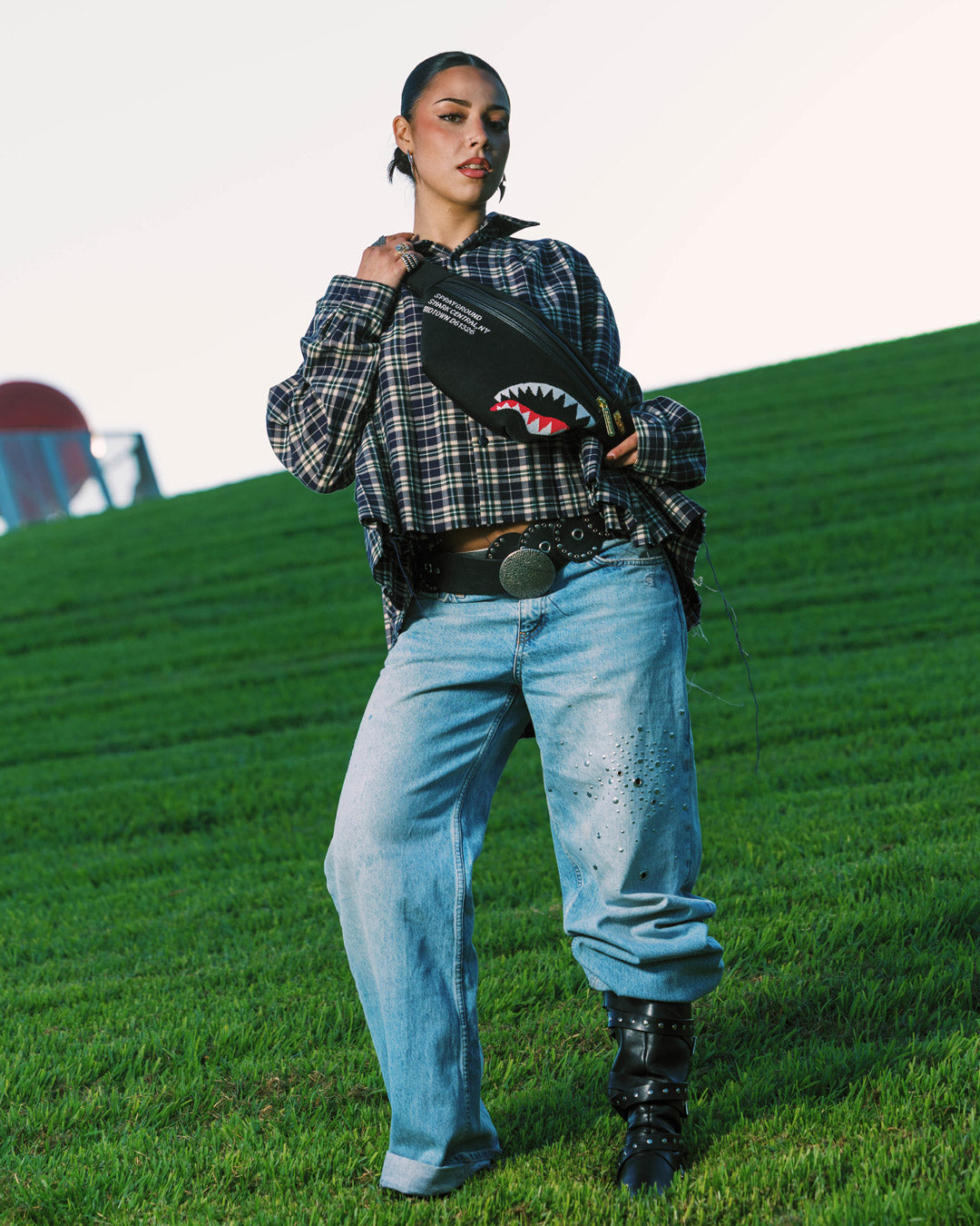 SHARK CENTRAL AEROFLEX SAVVY CROSSBODY