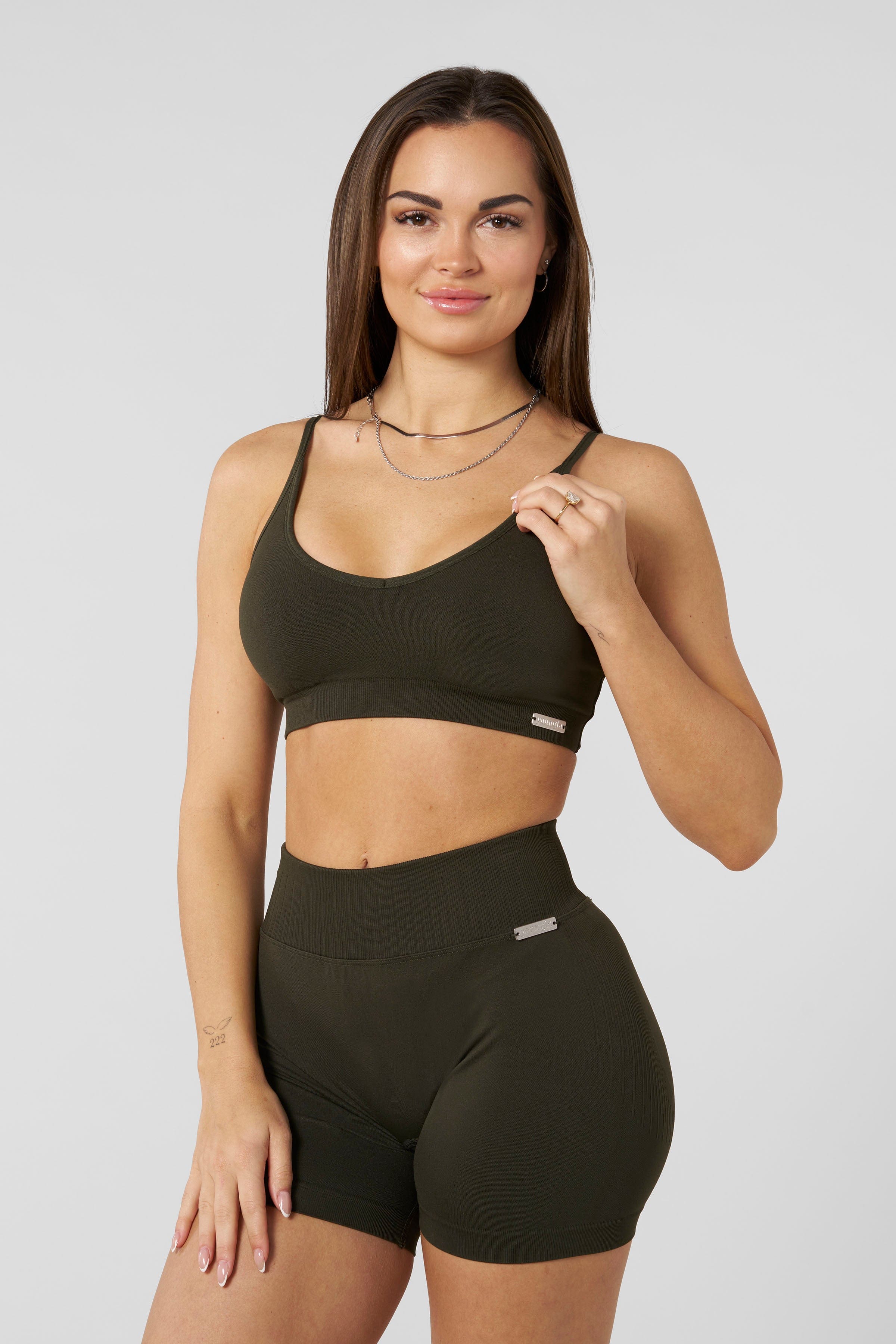 W368 - Sculpt Seamless Twist Bra