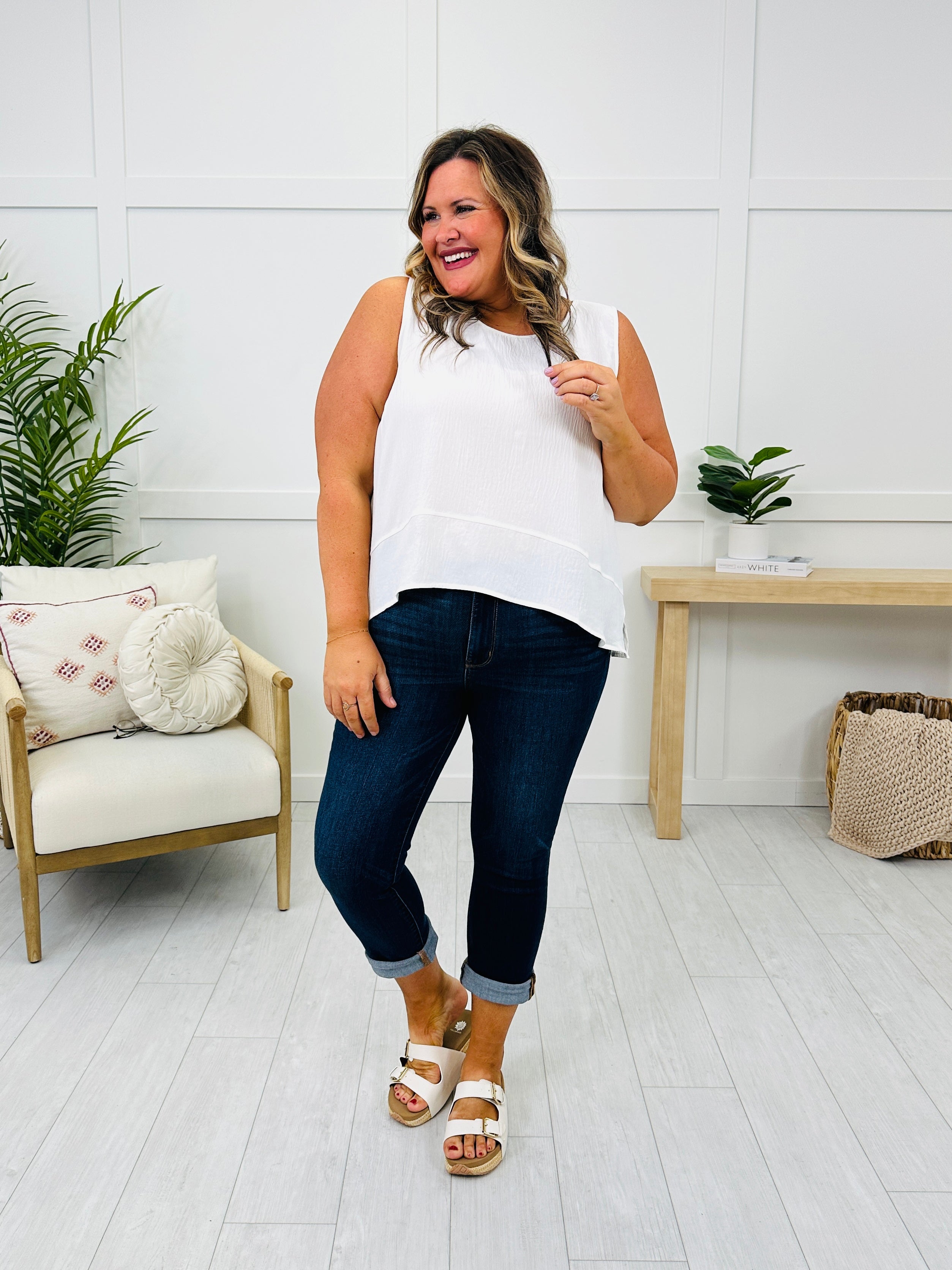 Judy Blue REG/CURVY Here Comes The Sun Capris