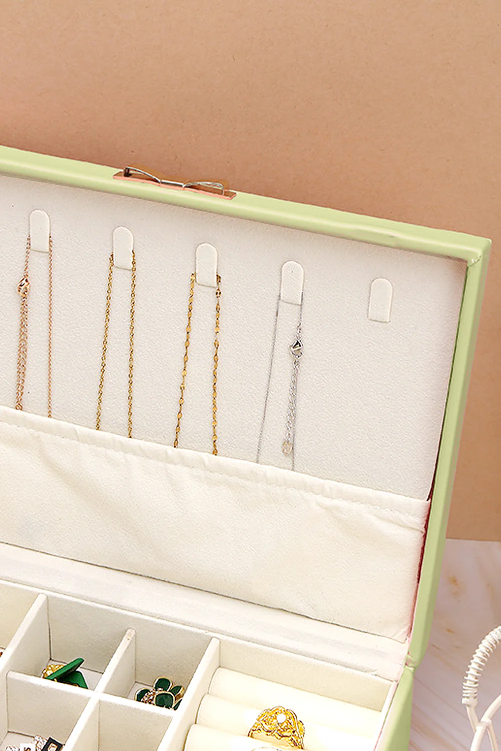 Grass Green Simple Stitched Detail PU Jewelry Organizer