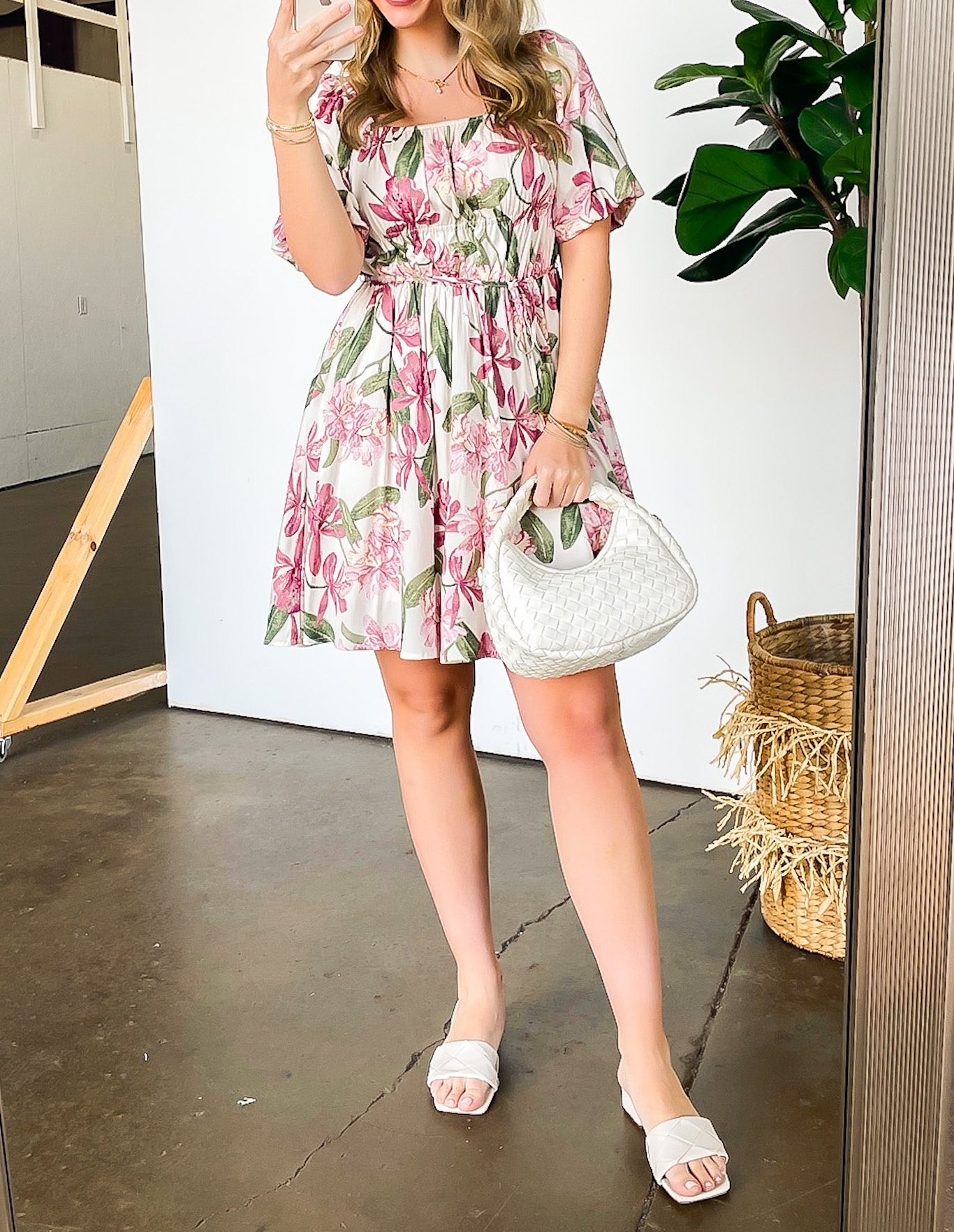 Refinement Floral Puff Sleeve Dress