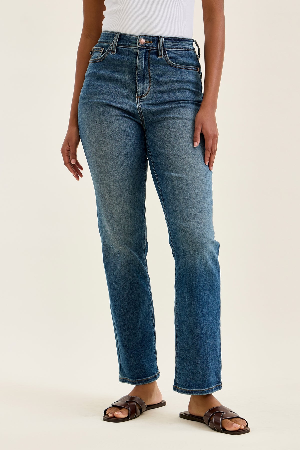 Kimberly Straight Fit (Dark Wash)