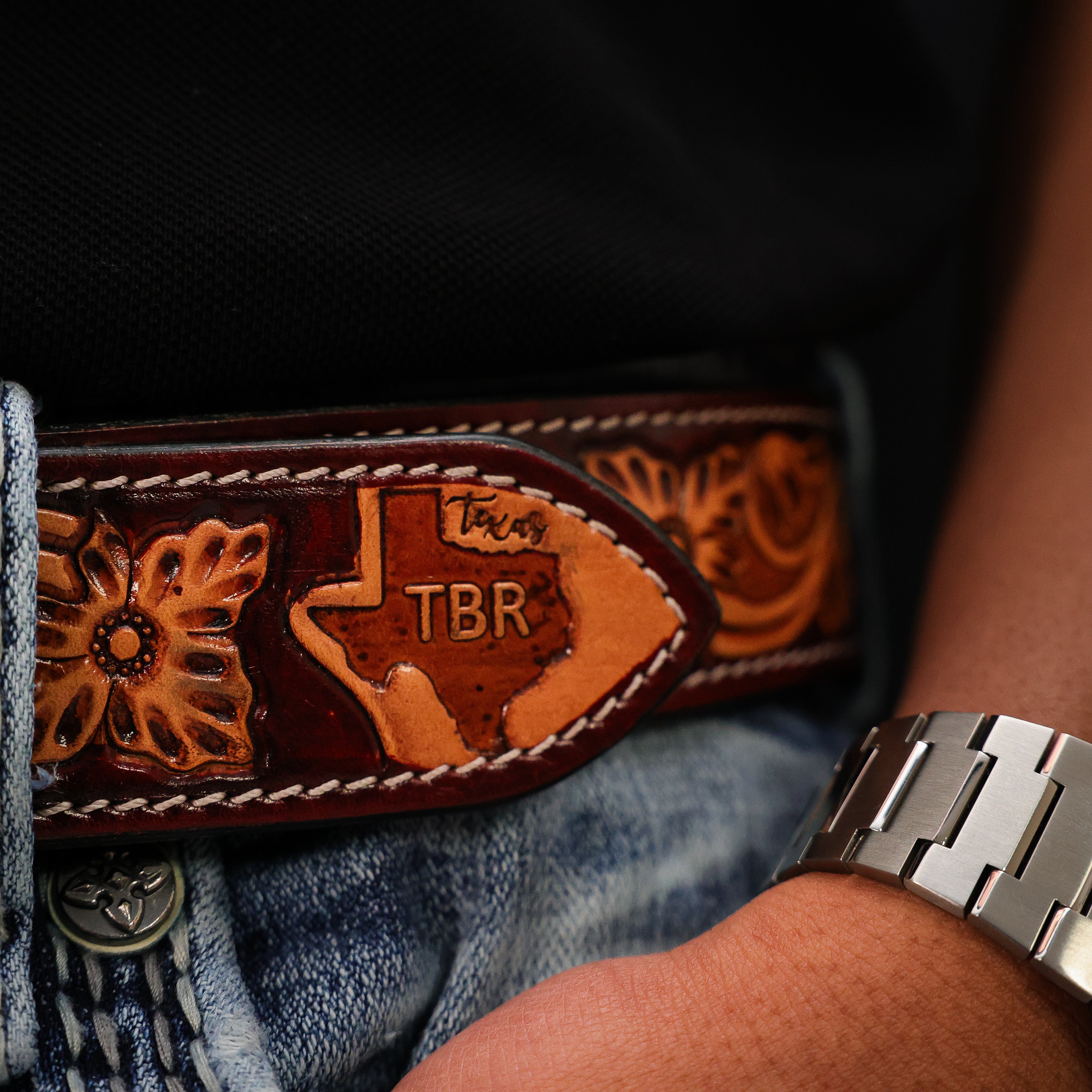Hand-Tooled Artesanal Beaded Leather Belt