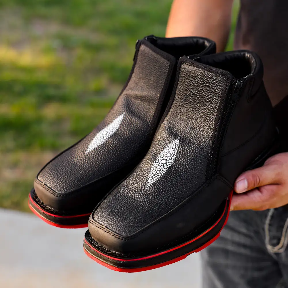 Black Stingray Leather Botin With 3D Lightweight Soles - Square Toe