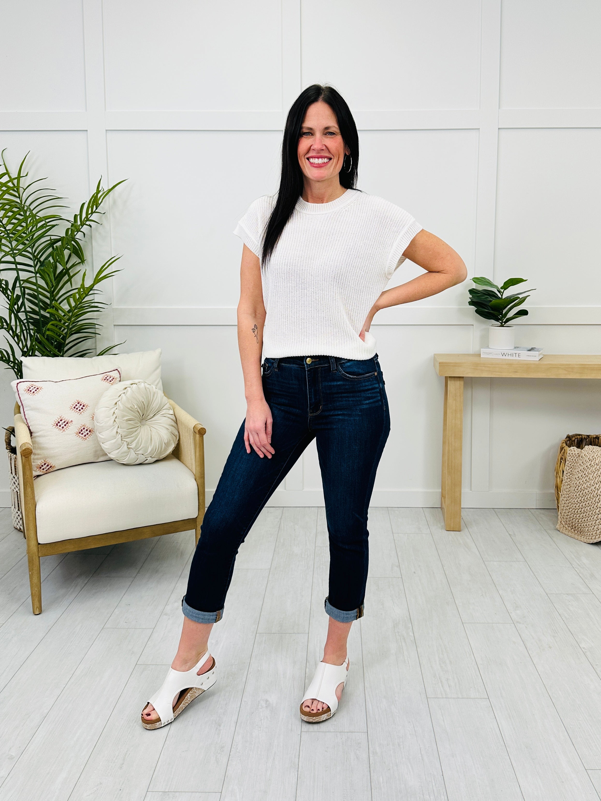 Judy Blue REG/CURVY Here Comes The Sun Capris