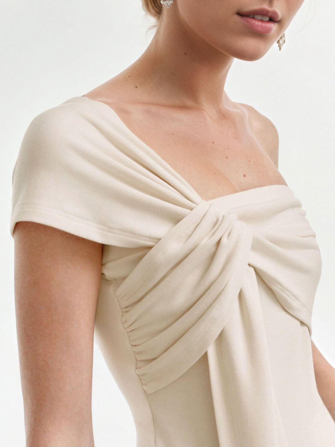 One-Shoulder Knot Detail T-Shirt