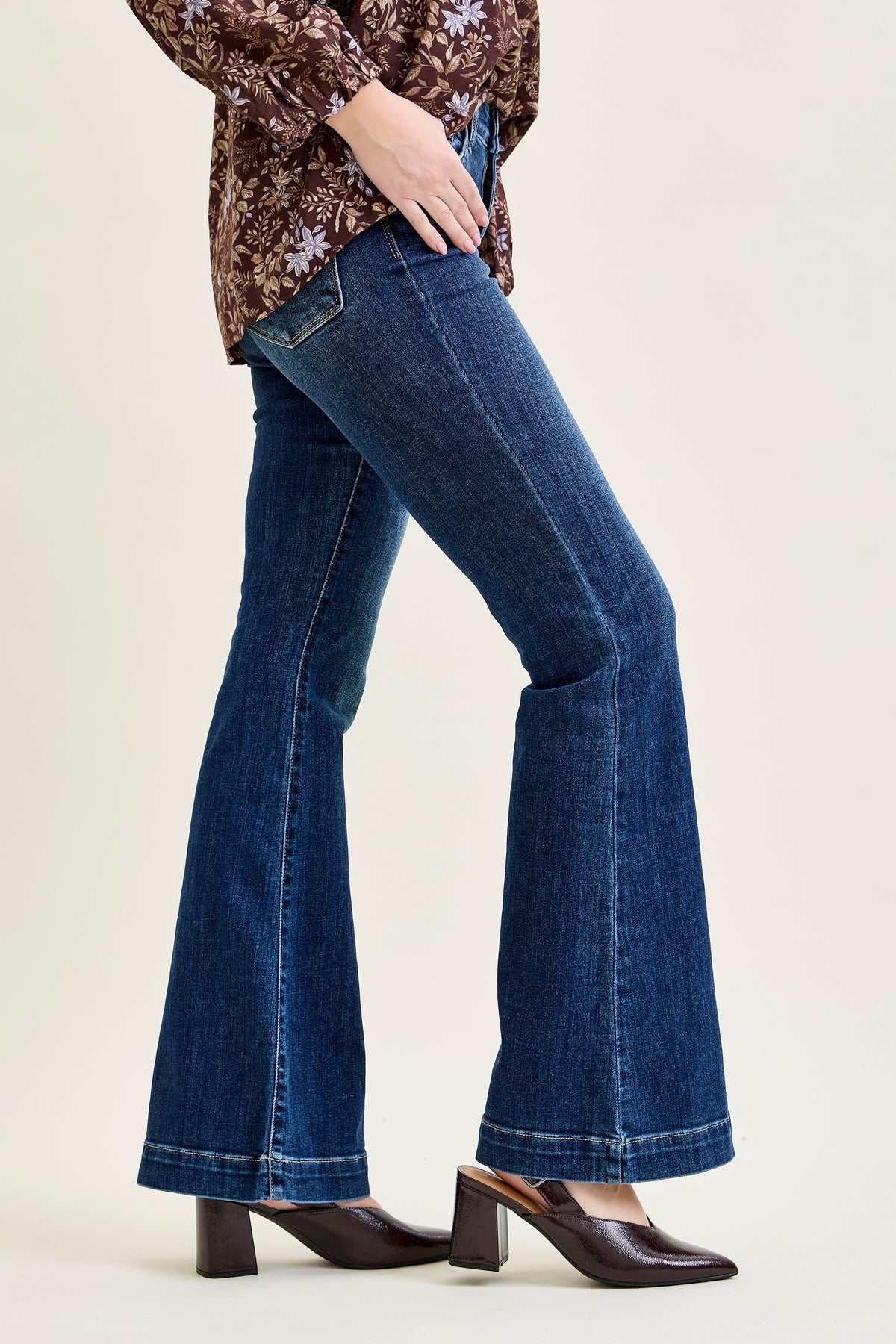 Charlotte Flare Jean