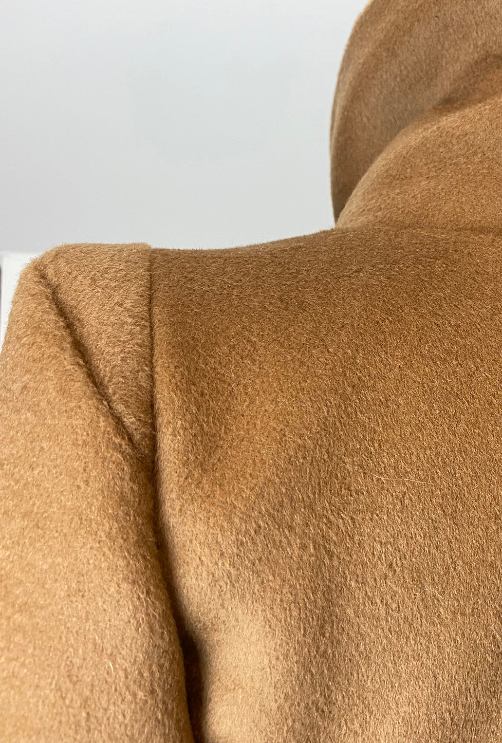 CARAMEL ARCHITECTS COAT