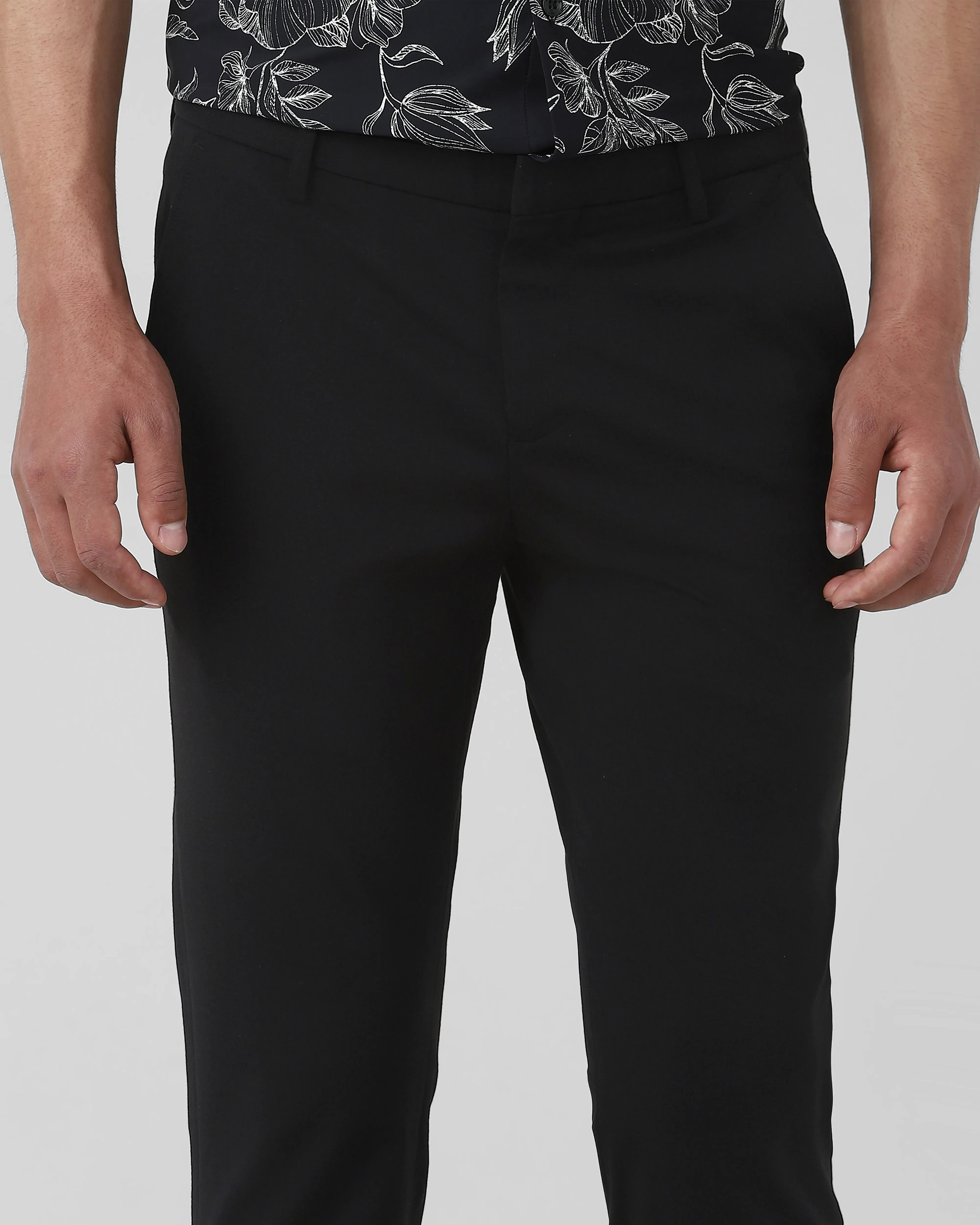Classic Daily Slim-Fit Straight-Leg Black Trousers
