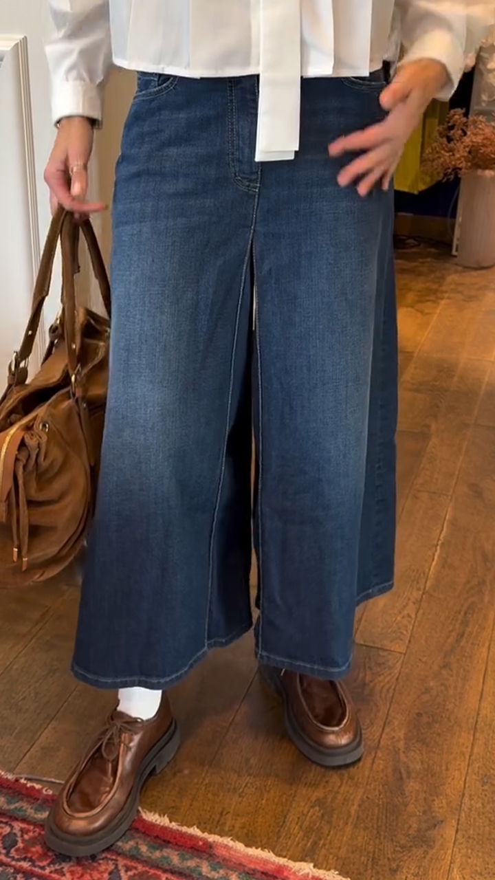 Women Collared Pleated Top + Jeans Casual Suit