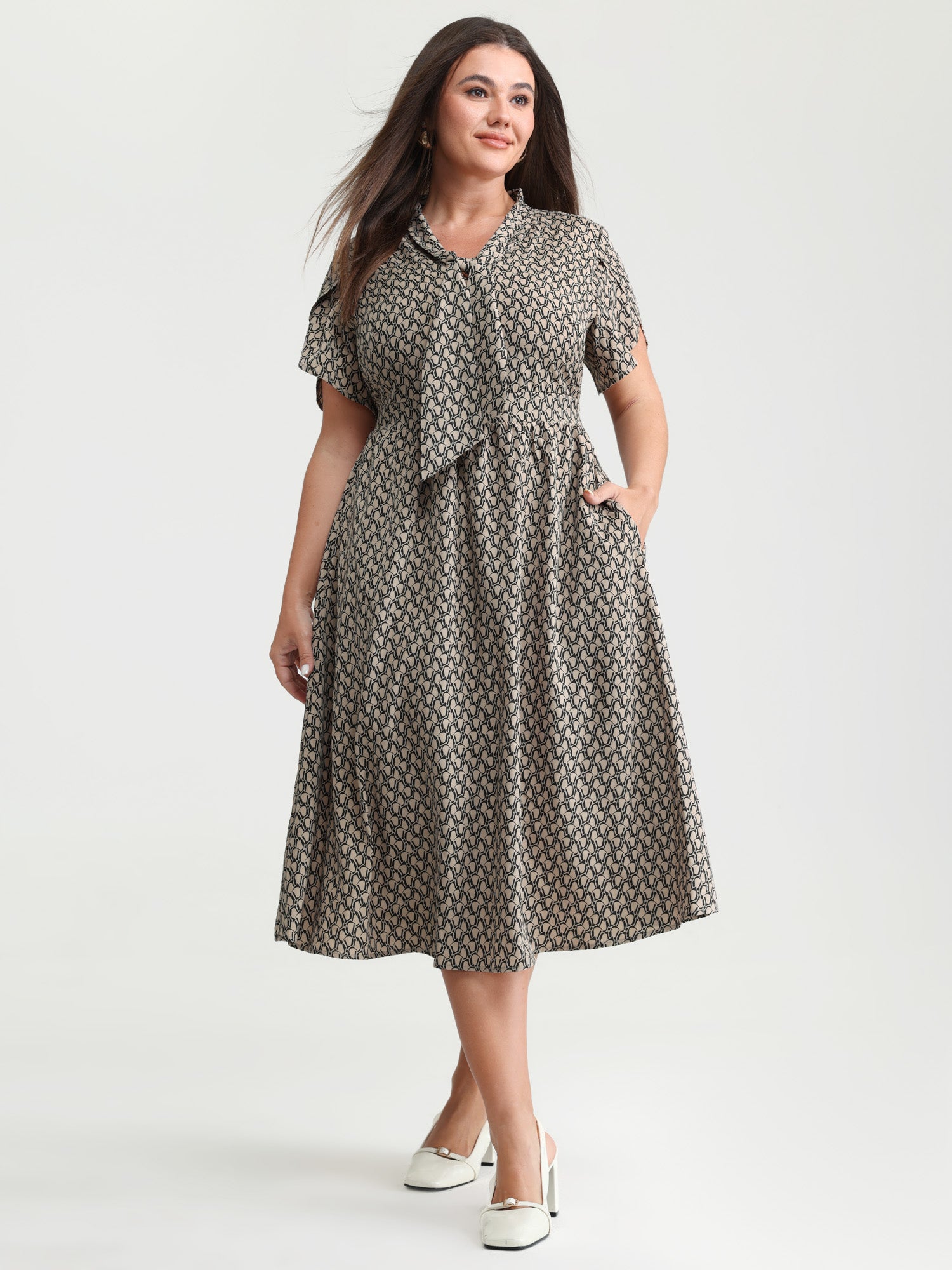 Geometrical Print Petal Sleeve Midi Dress