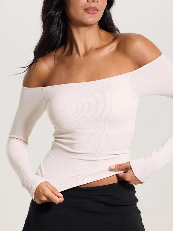 Women's Top with built in removeable padding