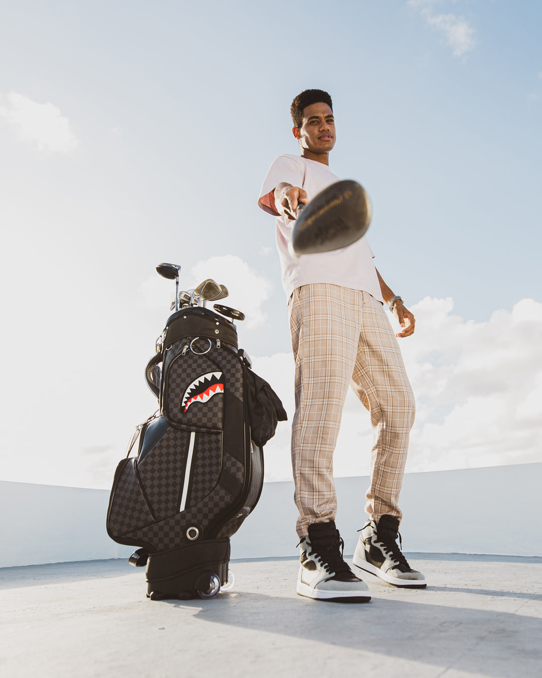 HENNY AIIR TO THE THRONE PRO GOLF BAG