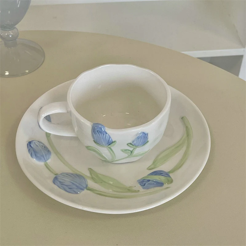 Raised Tulip French Porcelain Dessertware