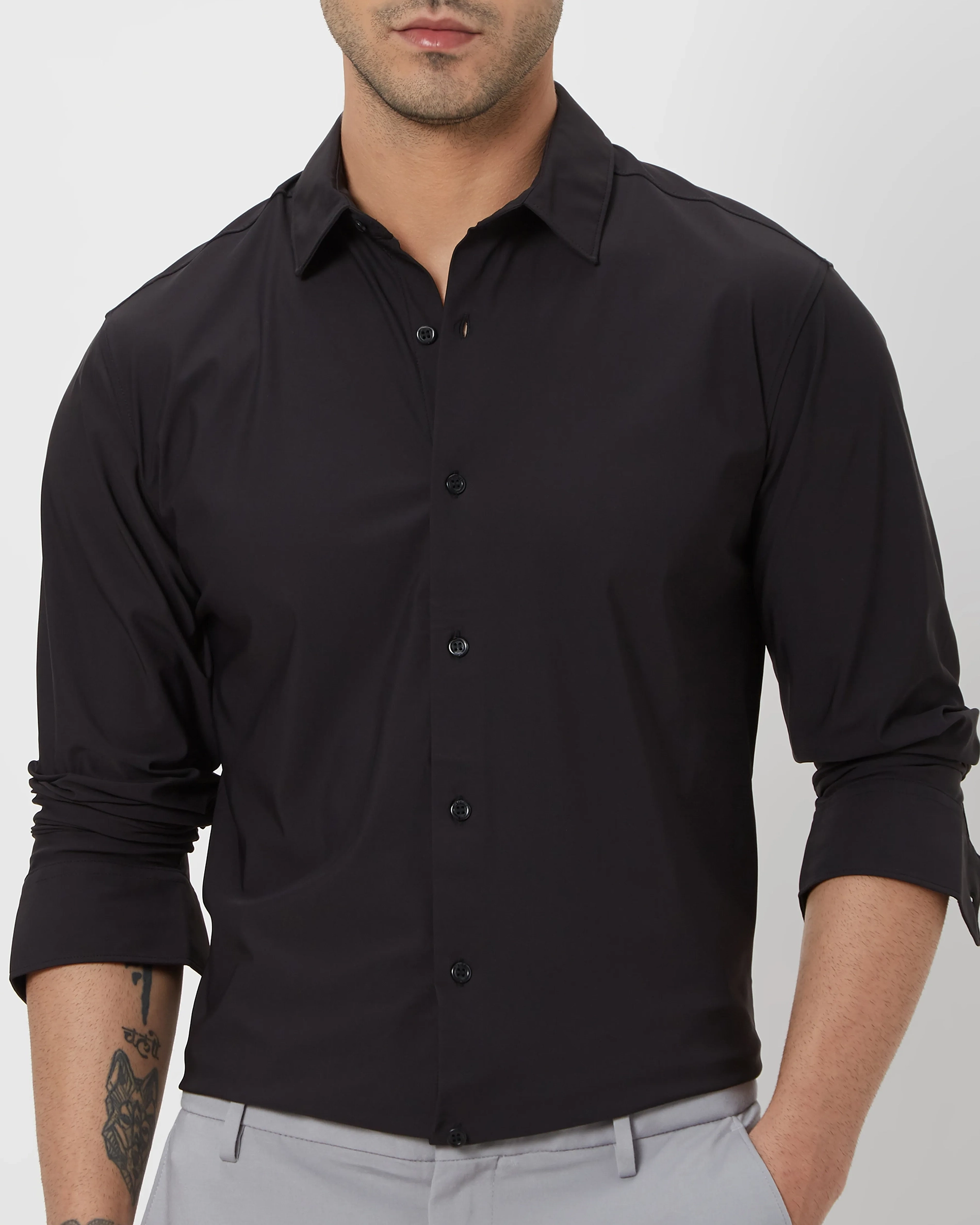 Simple And Comfortable Slim-Fit Breathable Black Shirt