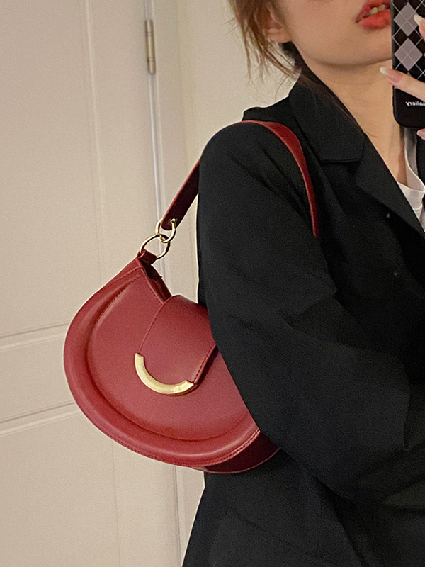 Stylish Underarm Bag Versatile Messenger Bag