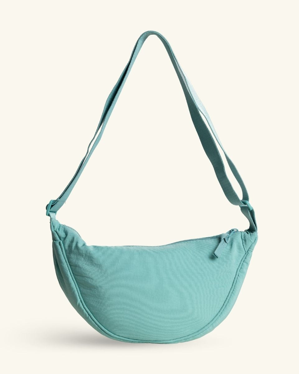 Women's Elegant & Stylish Handbag — Lightweight and Spacious