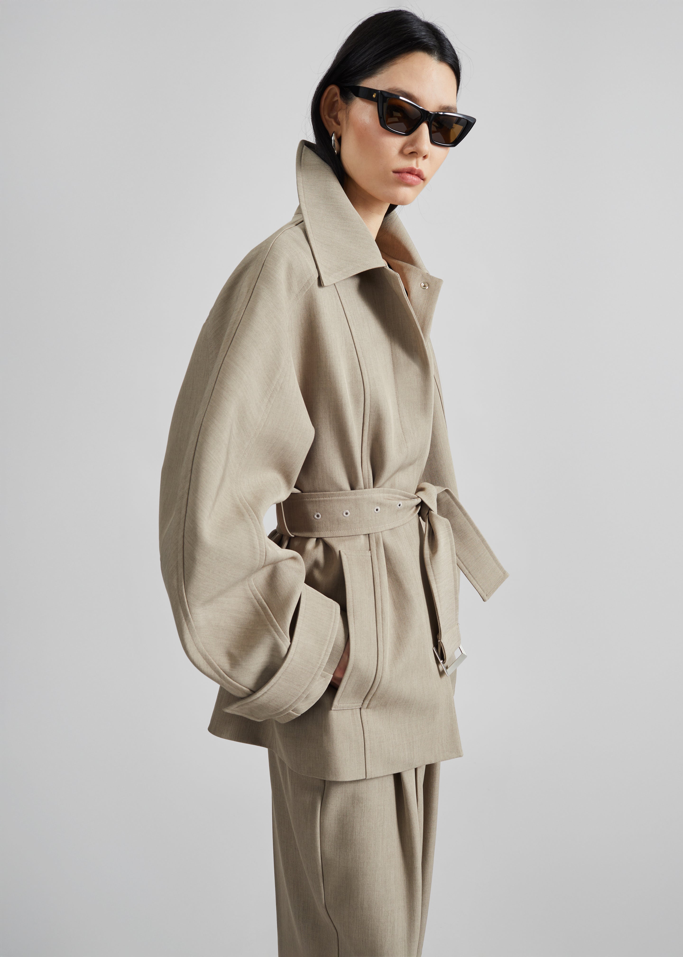 Venlo Curve Sleeve Belted Jacket - Beige