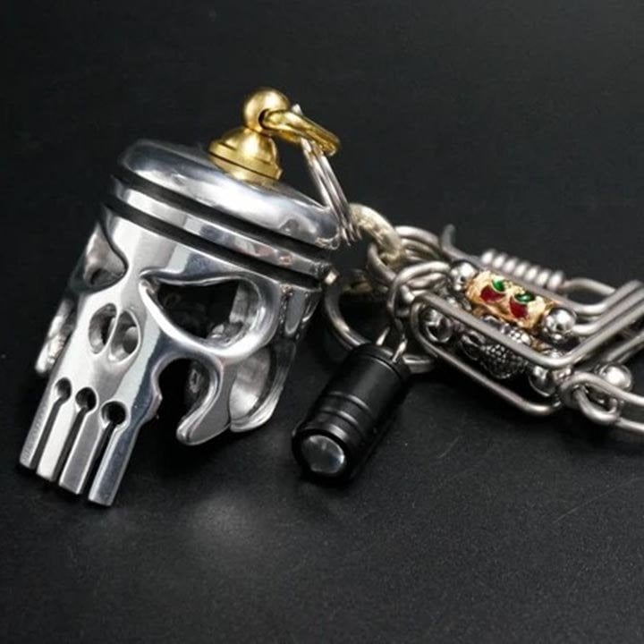 Piston art skull keychain (pendant/flashlight)