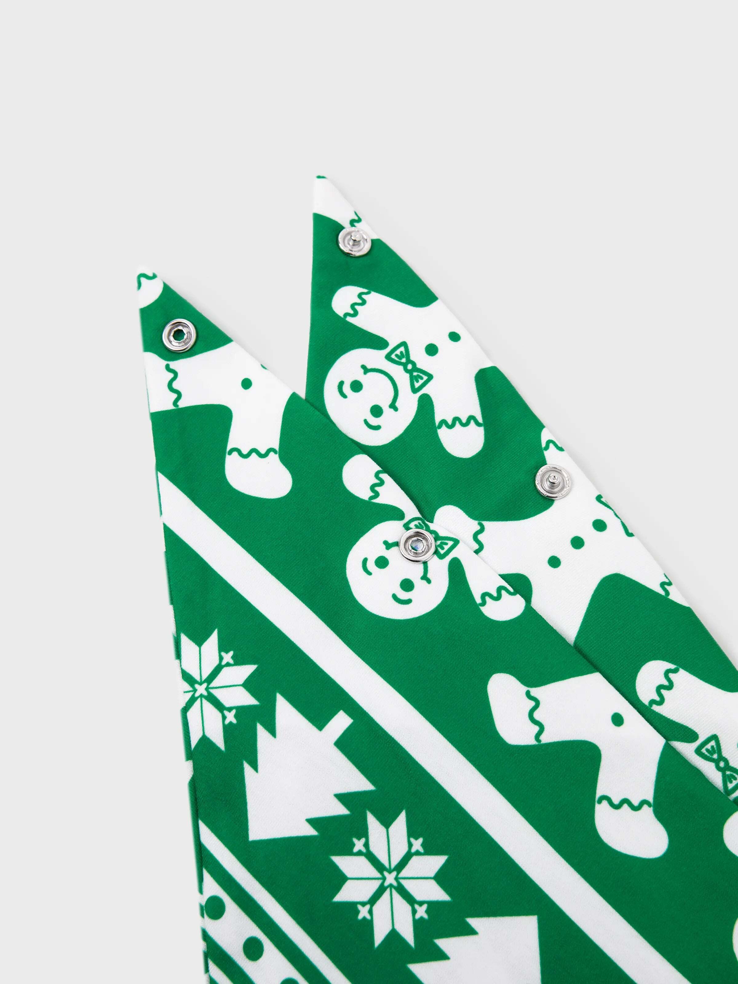 Christmas Matching Family Pajamas Set Gingerbread and Christmas Tree Print Green PJS with Christmas Socks Green