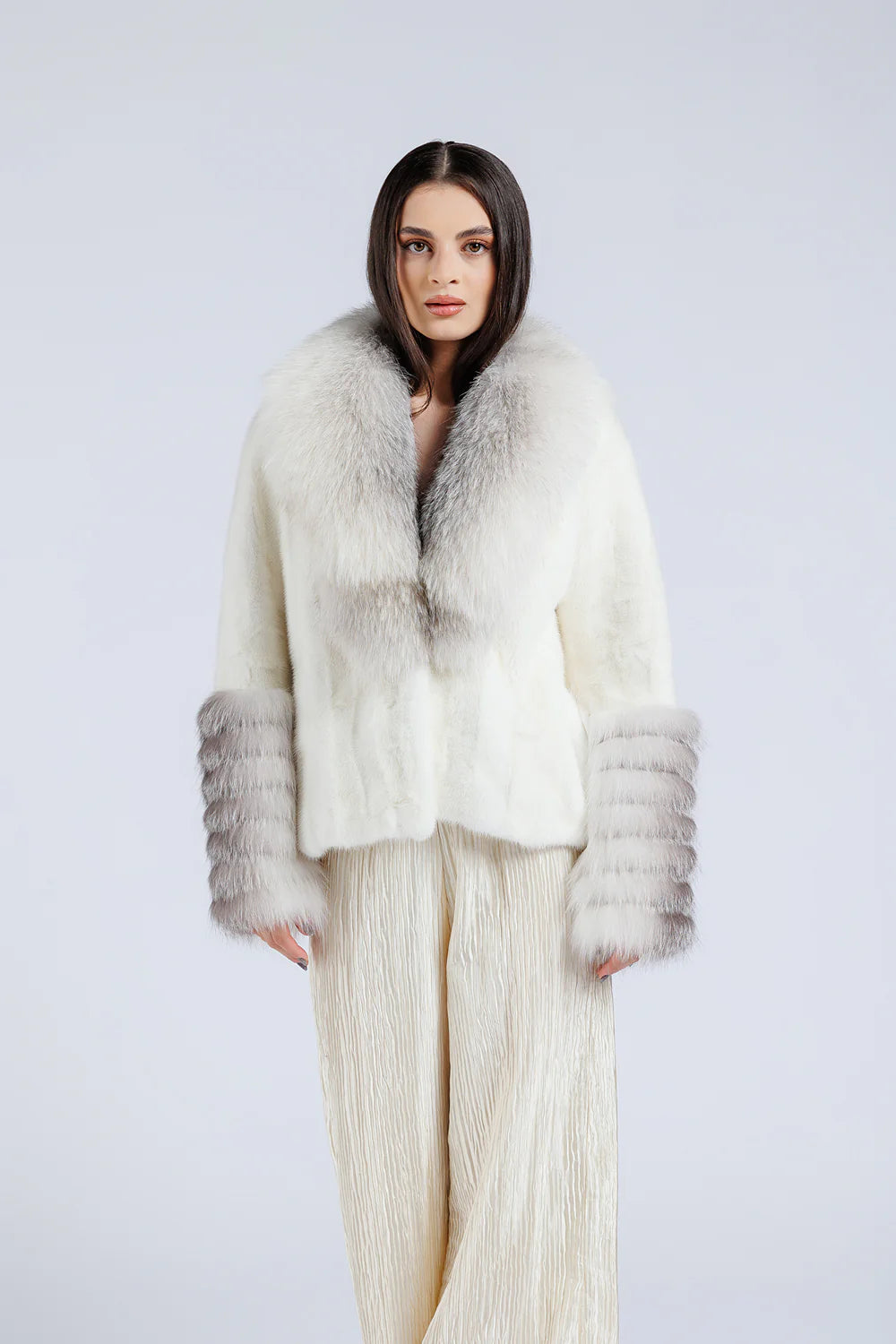 Haină din Blană Naturală de Vizon, cu Guler și Manșete din Blană Naturală de Vulpe, Femei, Imperial White 207