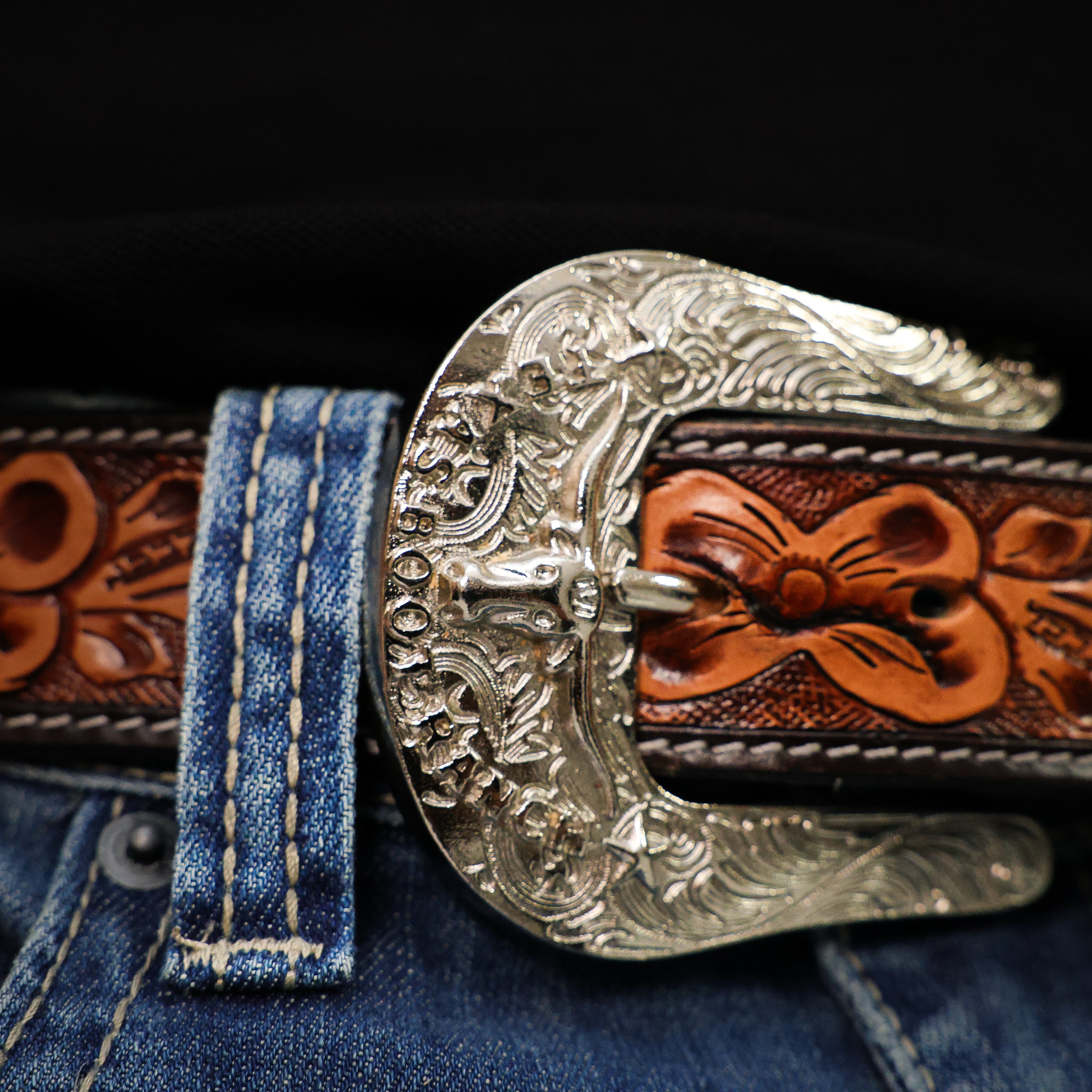 Hand-Tooled Artesanal Beaded Leather Belt