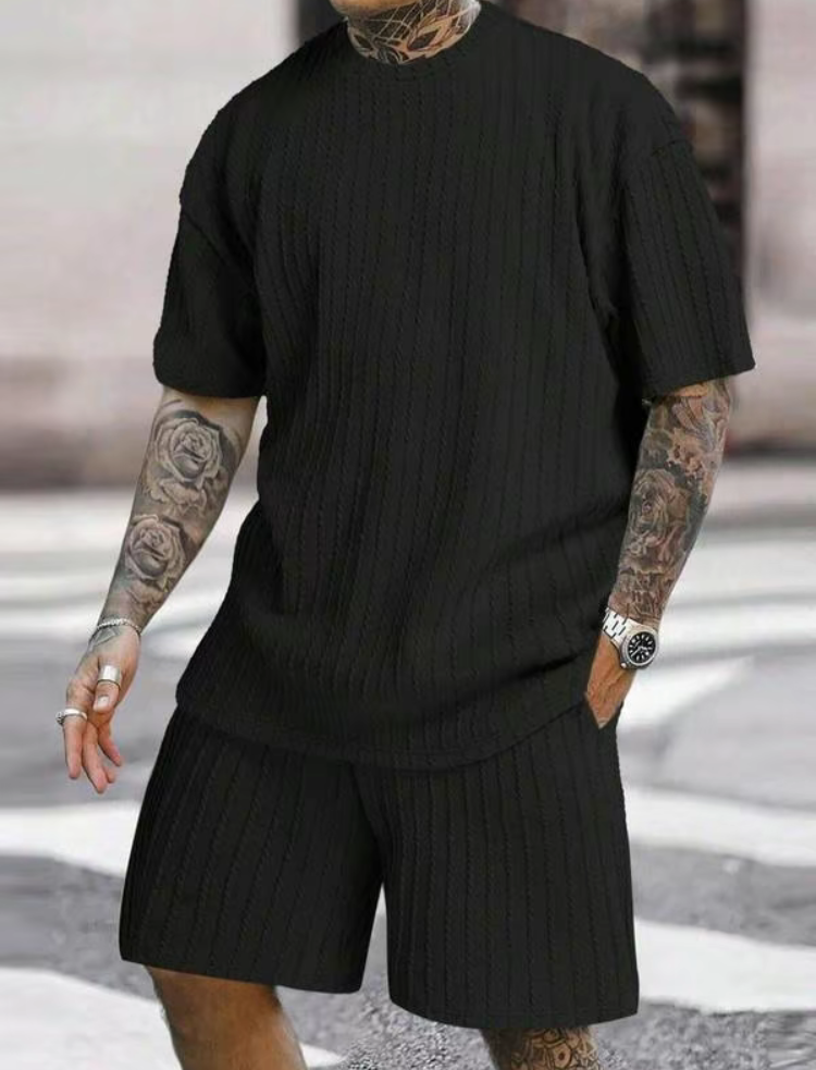 Men's Summer 2-Piece Outfit- Loose Casual Crewneck T-Shirt & Pocket Shorts for Daily Outdoor Wear