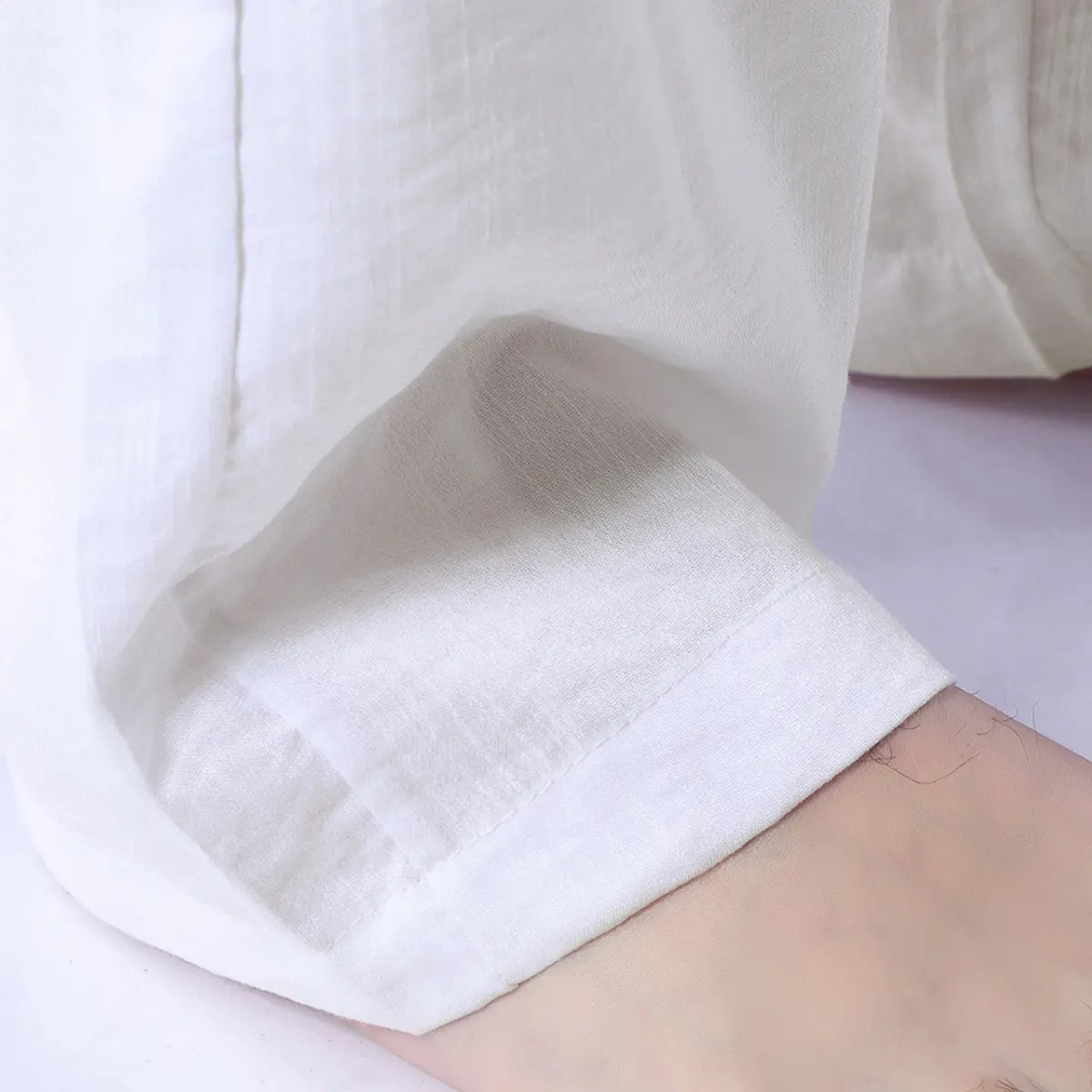 Men's casual trousers, smooth to the touch, solid color, straight leg style