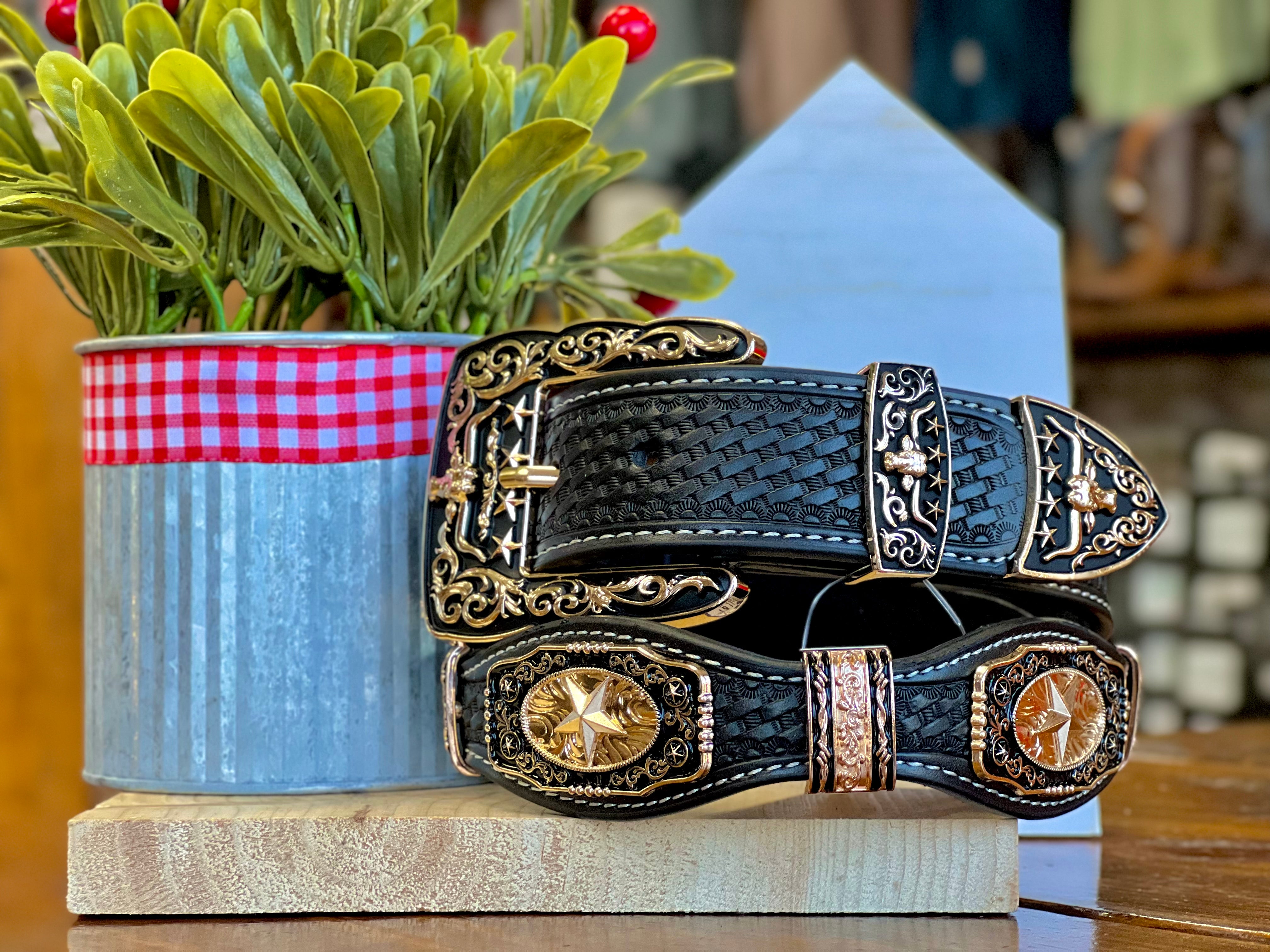 Men’s Black Leather Belt With Star Concho