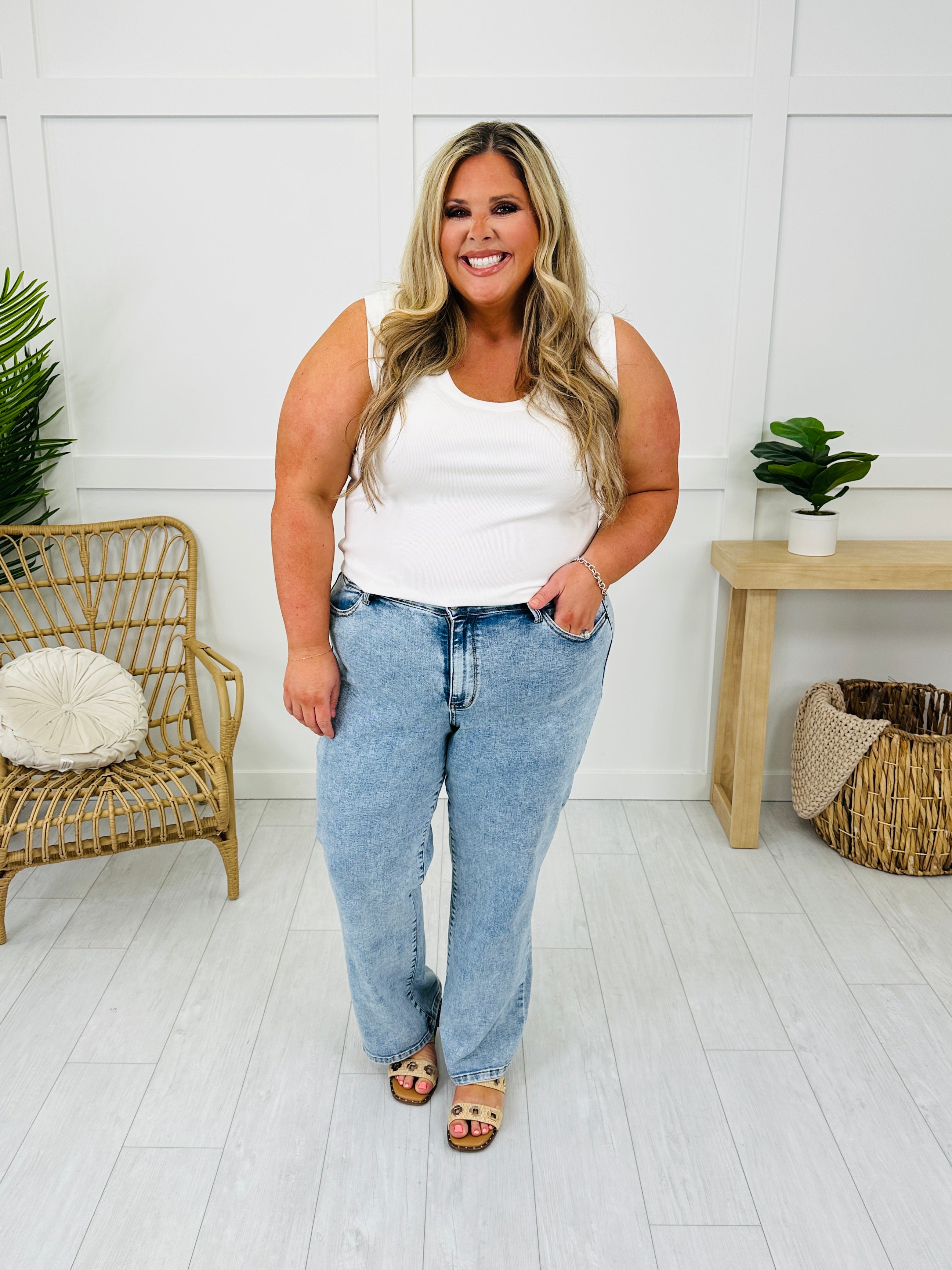 Judy Blue Caught Feelings Straight Fit Jeans