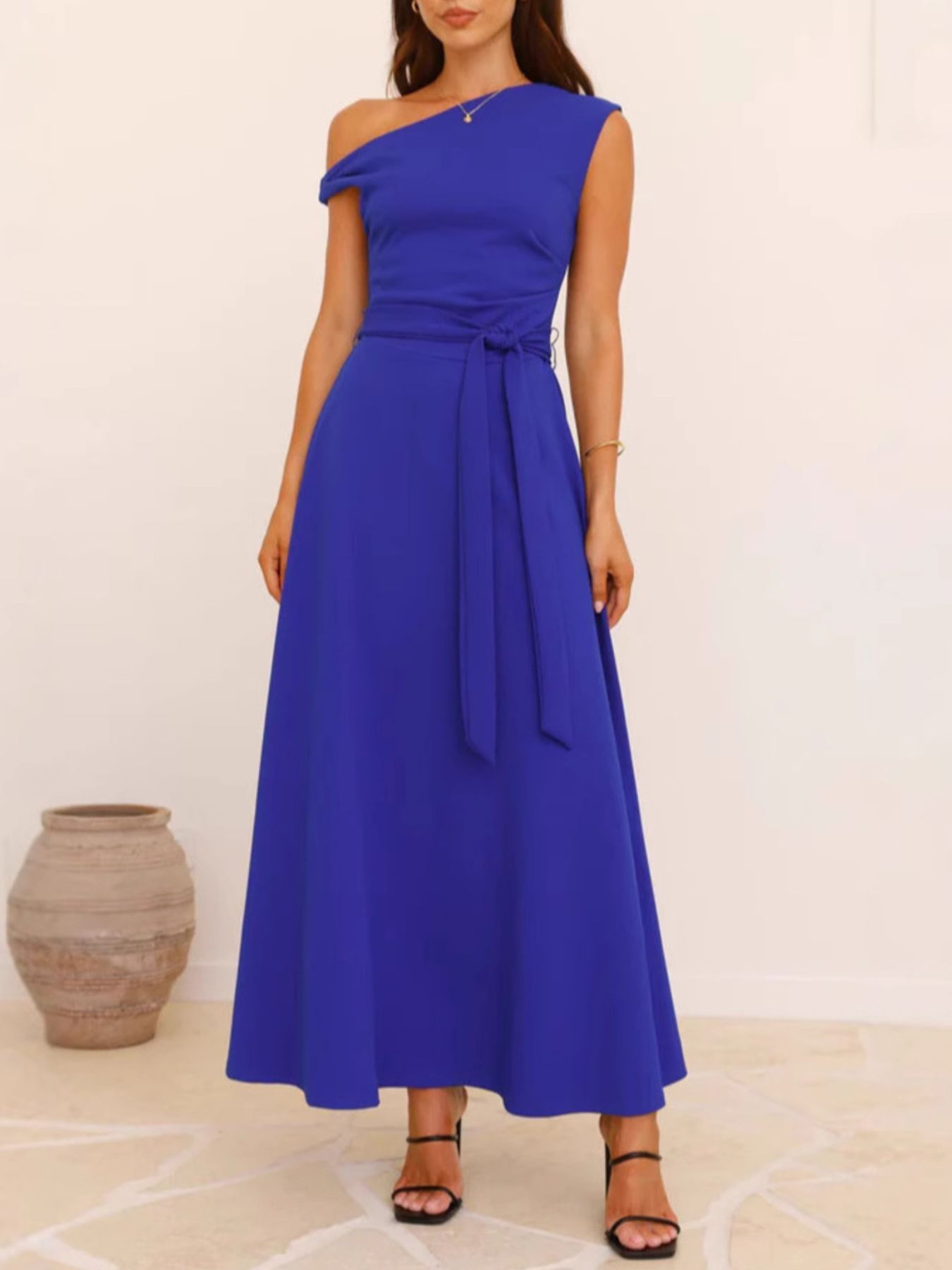 Single Shoulder Tie Waist Maxi Dress