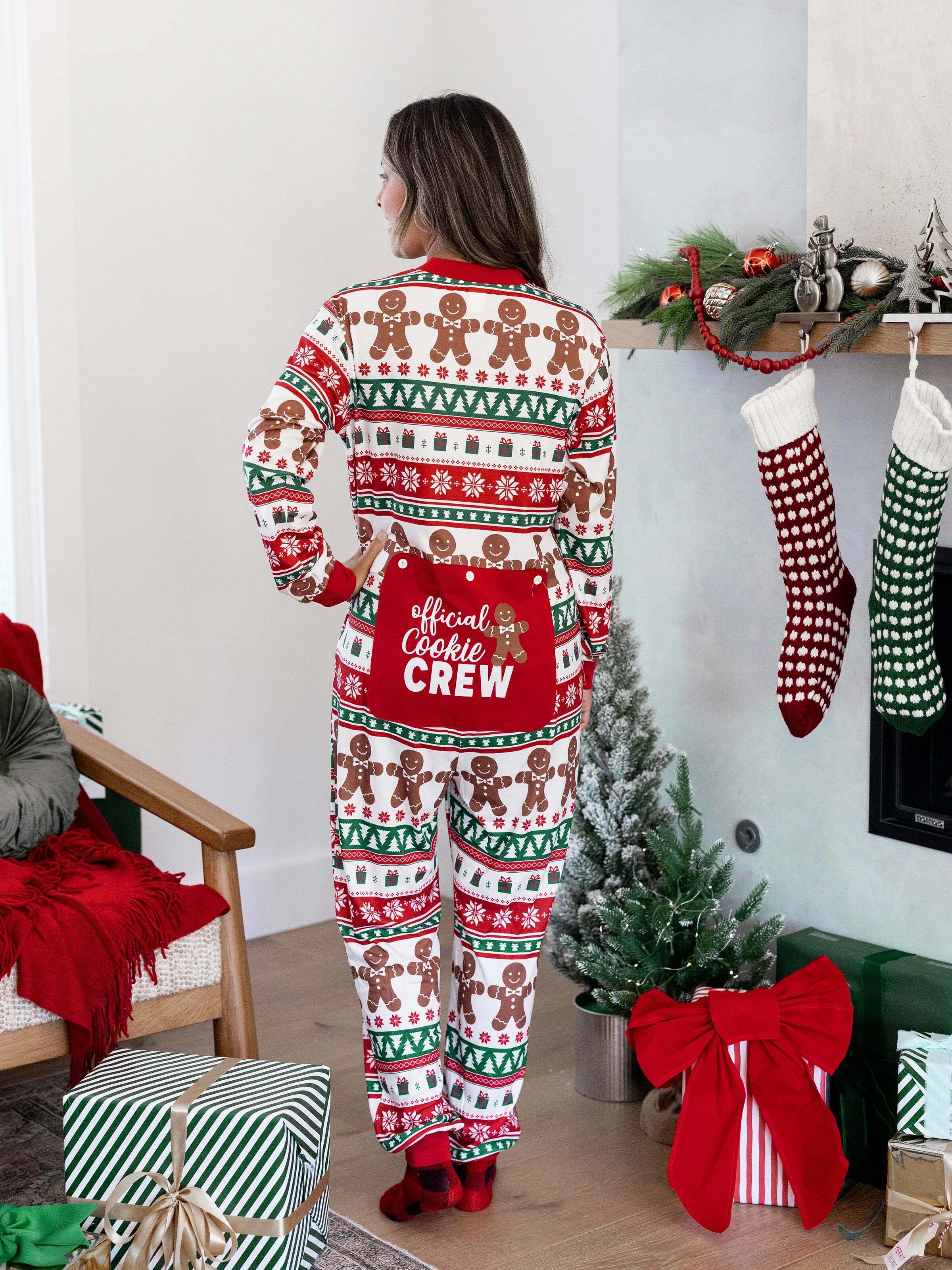 Christmas Matching Family Pajamas Set Gingerbread Christmas-theme Plaid Print PJS with Christmas Socks Red