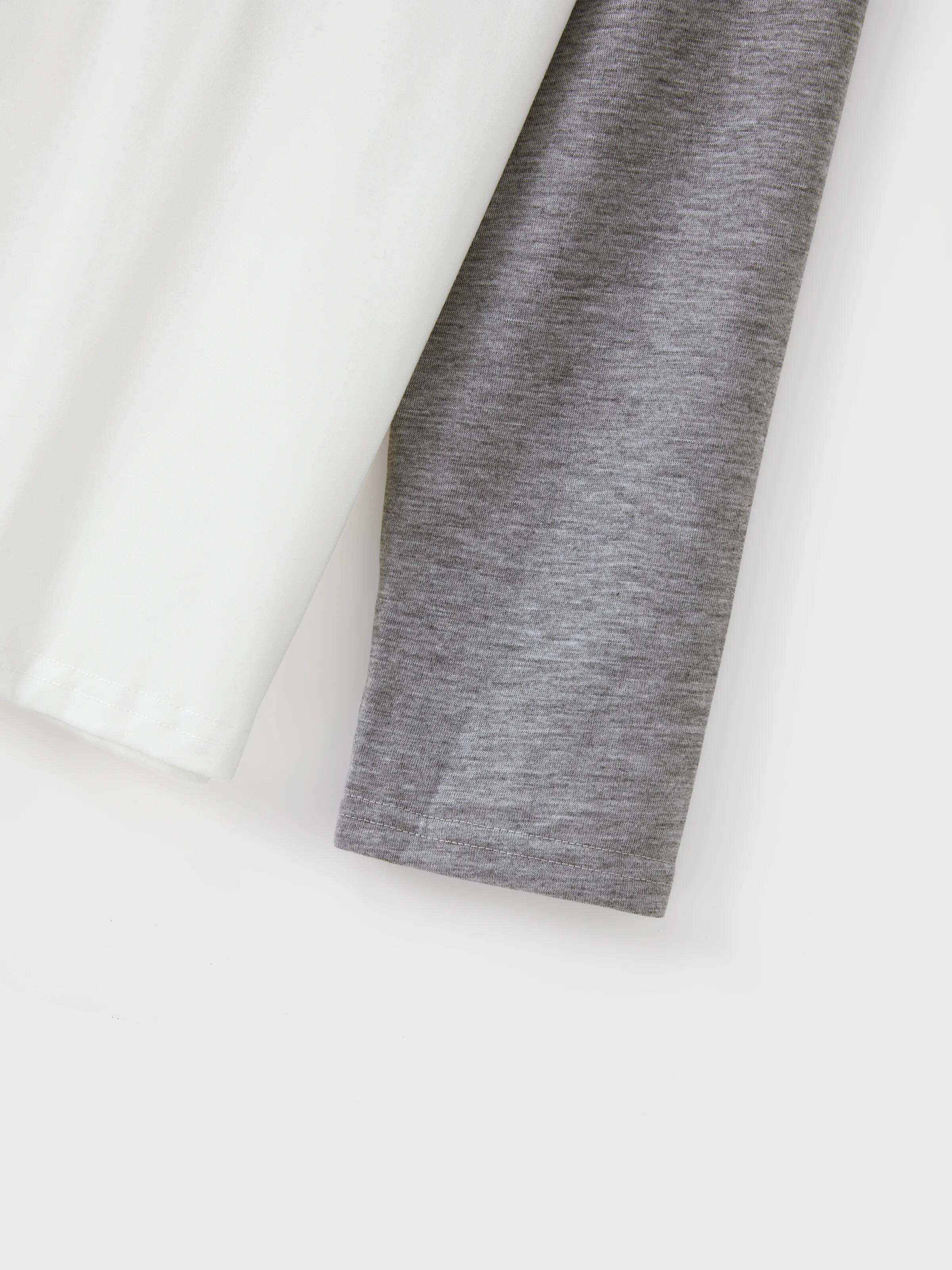 Christmas Tree Snowflake and Letters Print Grey Family Matching Long-sleeve Pajamas Sets with Christmas Socks Grey