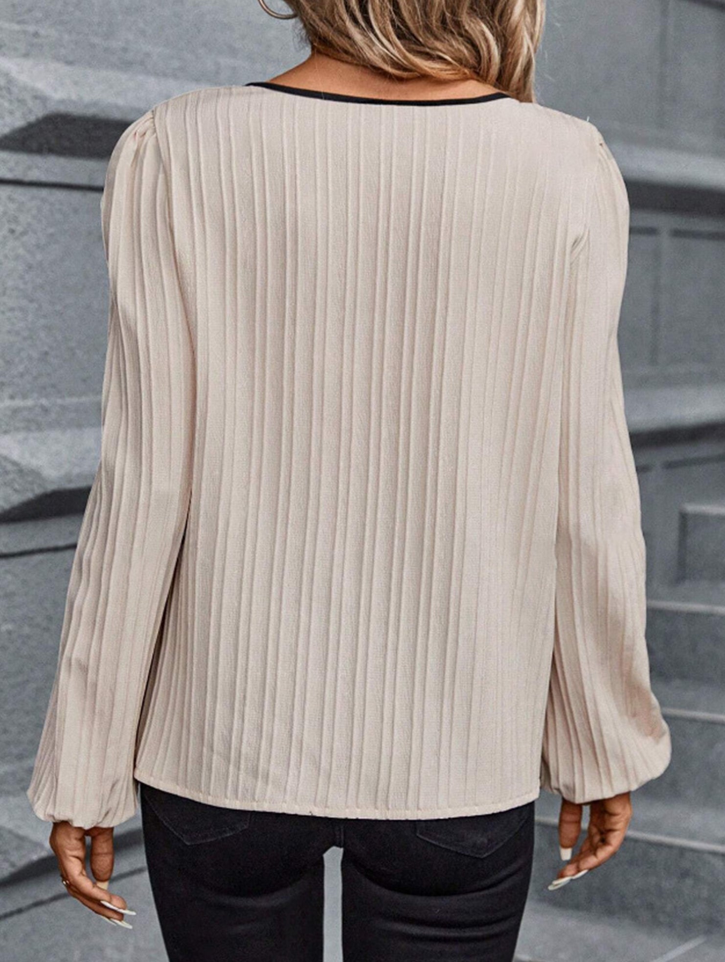 Colorblock V Neck Puff Sleeve Blouse_CWTTL01232