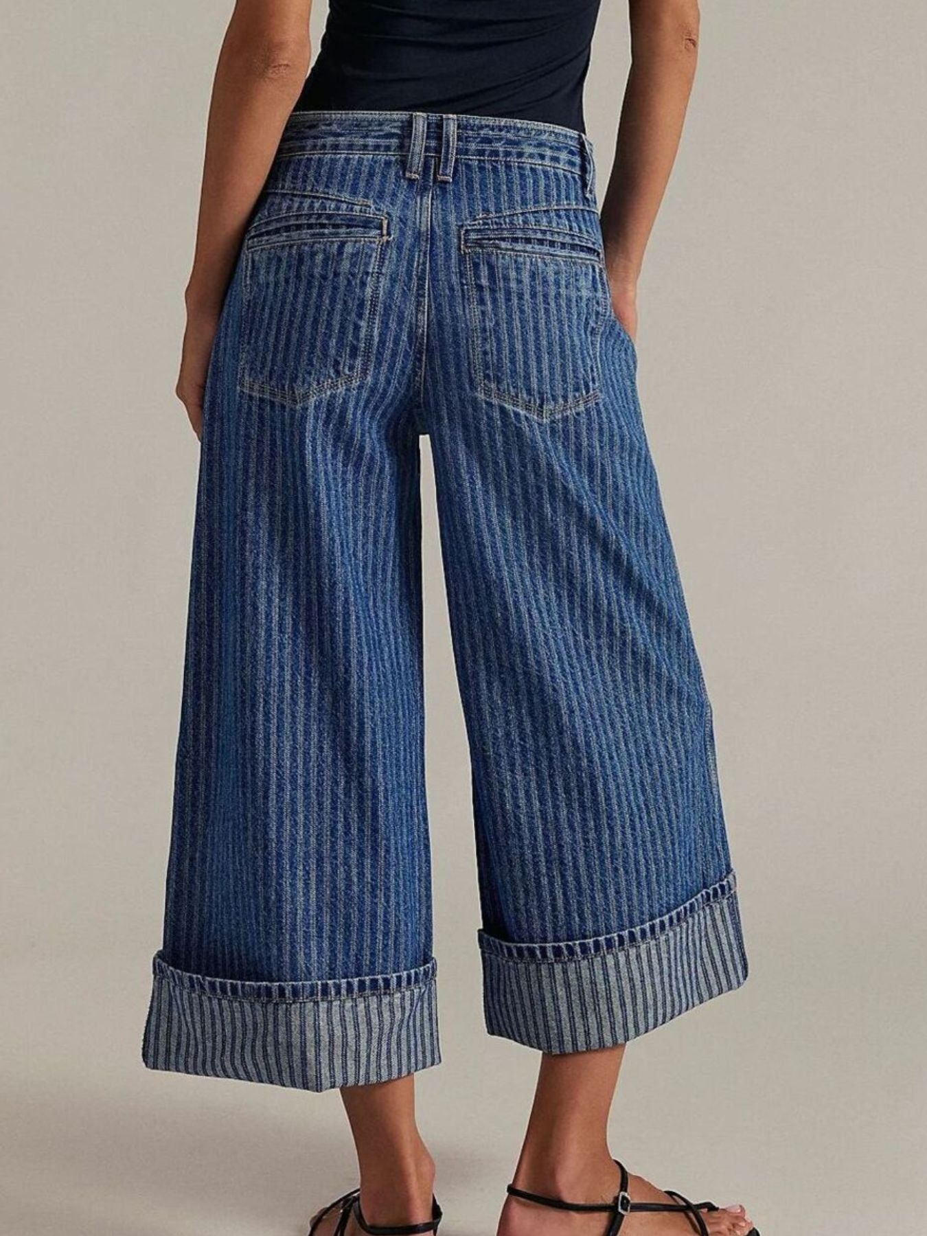Wide-Leg Cropped Jeans