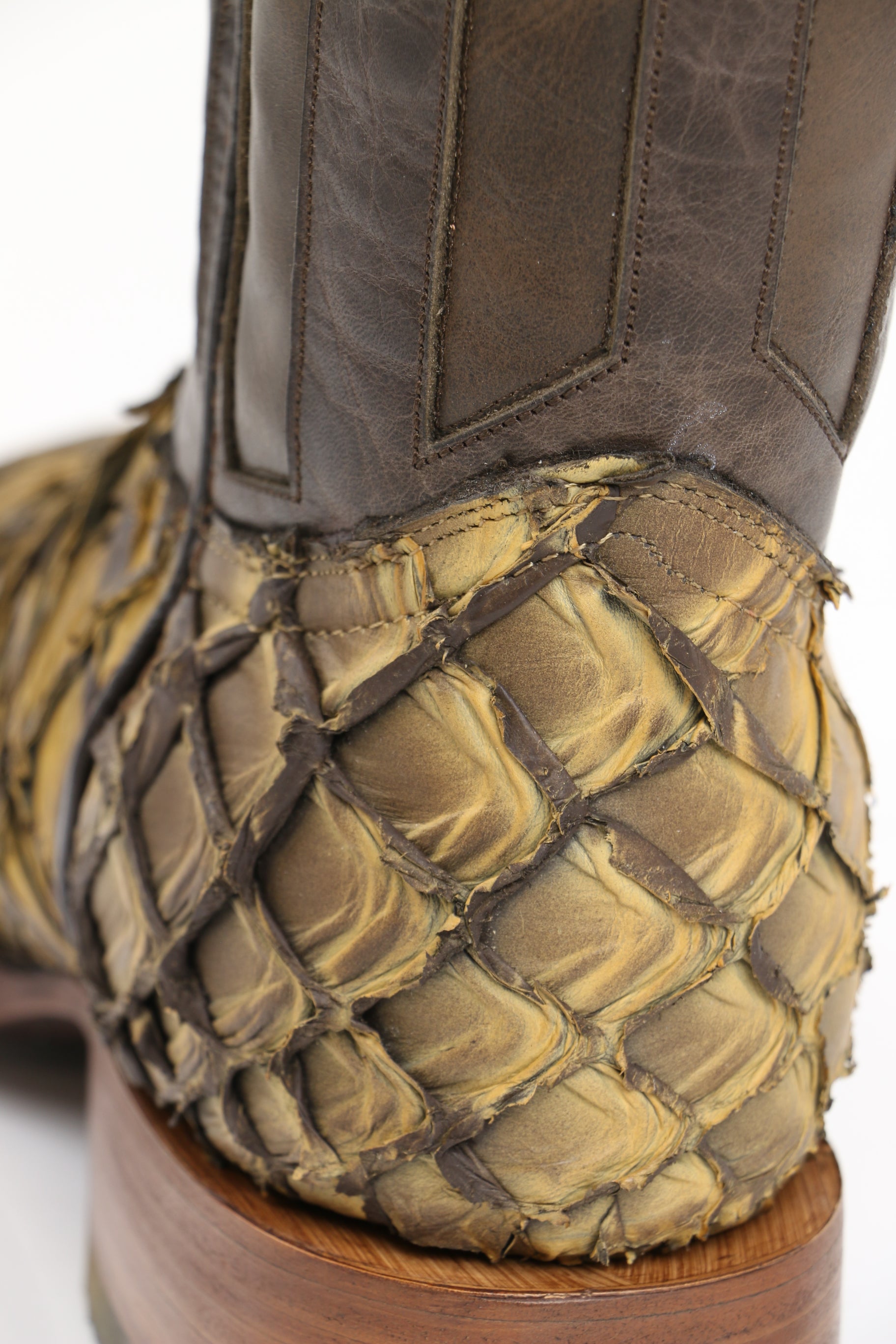 Chero's Premium Exotic Pirarucu Toasted Mocha Clearance Sale 70%OFF