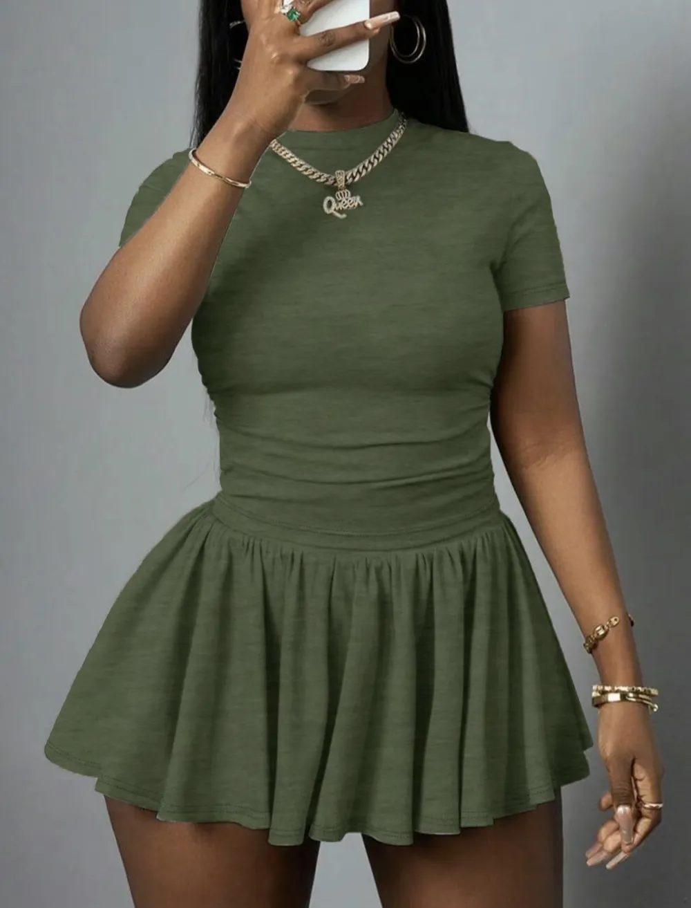 Women's Solid Color Tee & Pleated Skirt Two-Piece Set