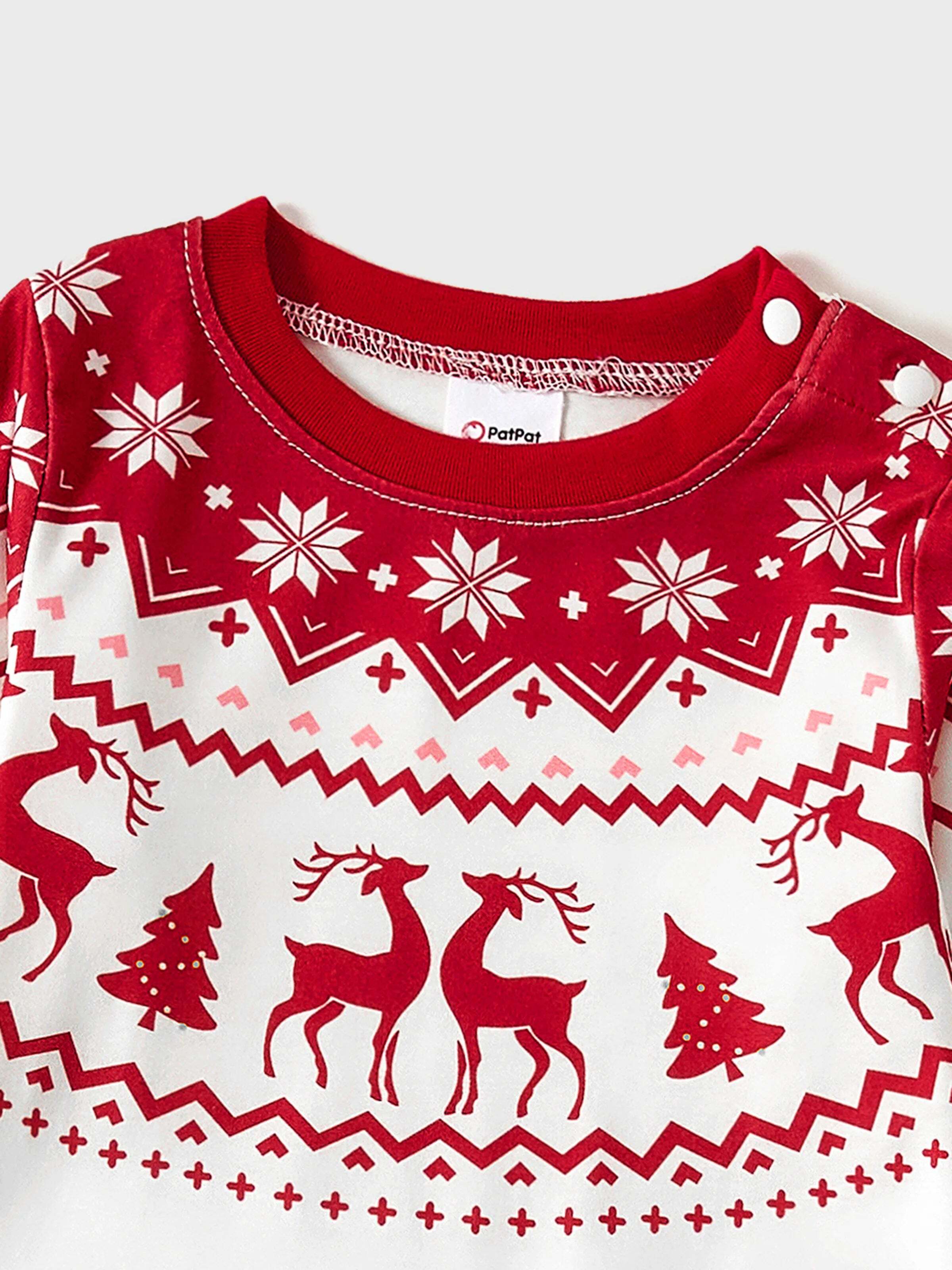 Christmas Reindeer and Snowflake Print Family Matching Pajamas Sets with Christmas Socks Red