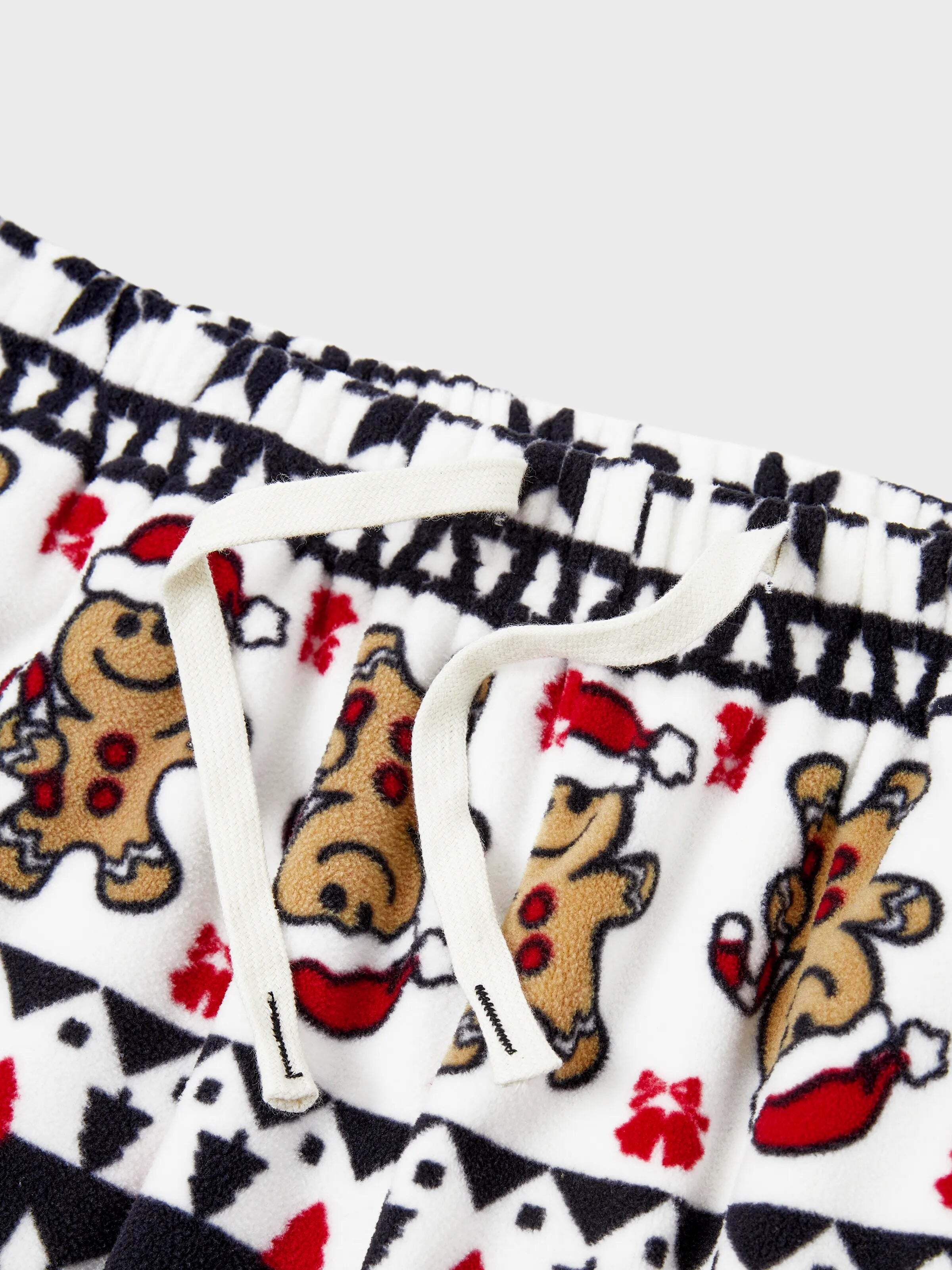 Christmas Matching Family Fleece Pajamas Set Gingerbread and Snowflake Print PJS with Christmas Socks Red