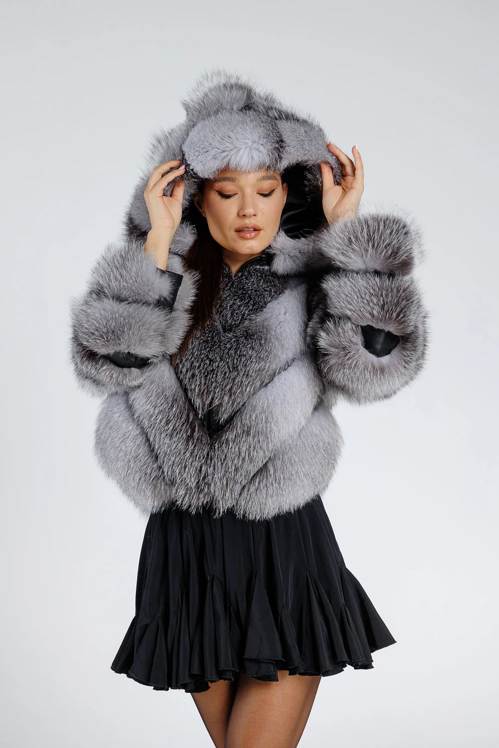 Haină din Blană Naturală de Vulpe Argintie, Transformabilă, V Model, cu Glugă Detașabilă, Femei, Grey Frost 379