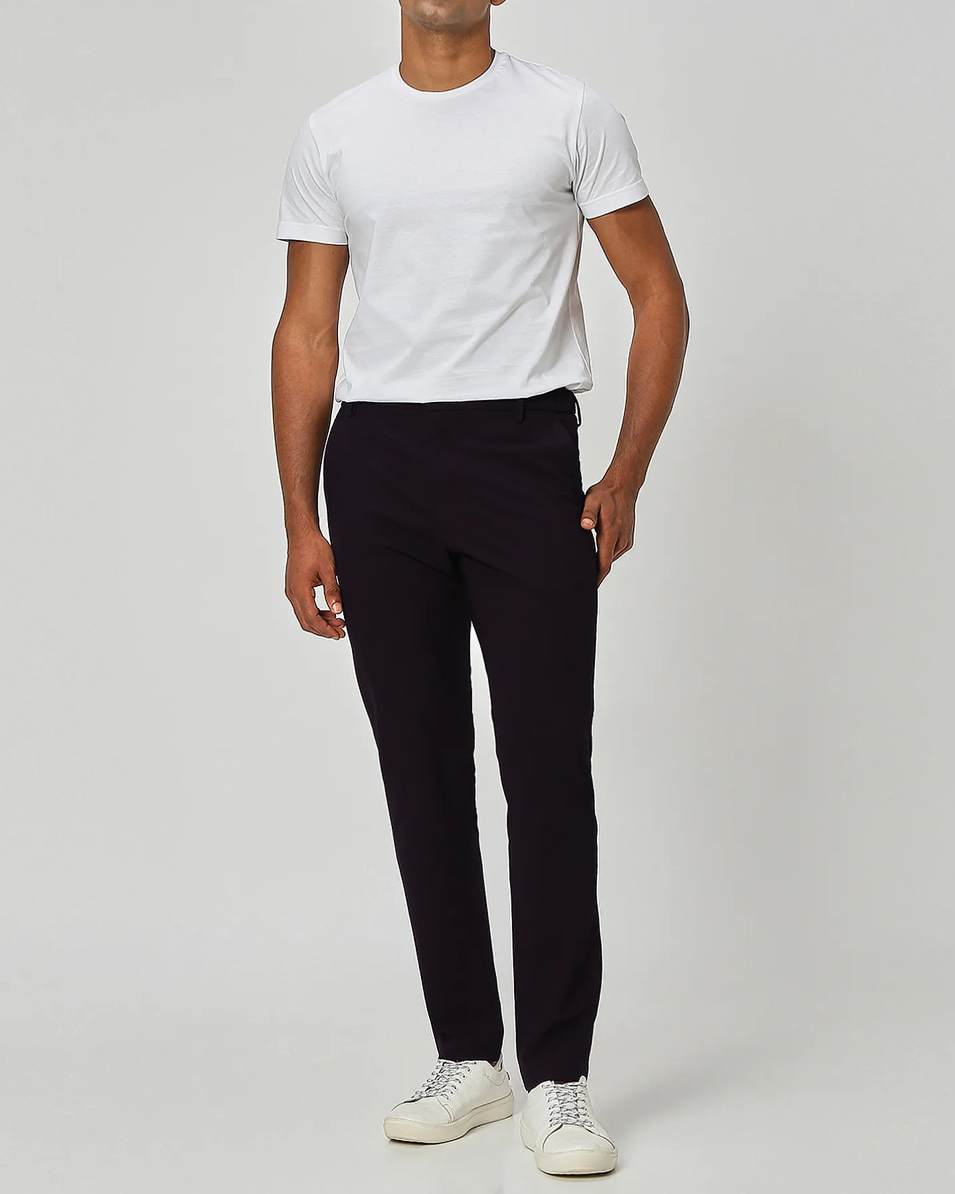 Classic Versatile Slim-Fit Straight-Leg  Maroon Trousers