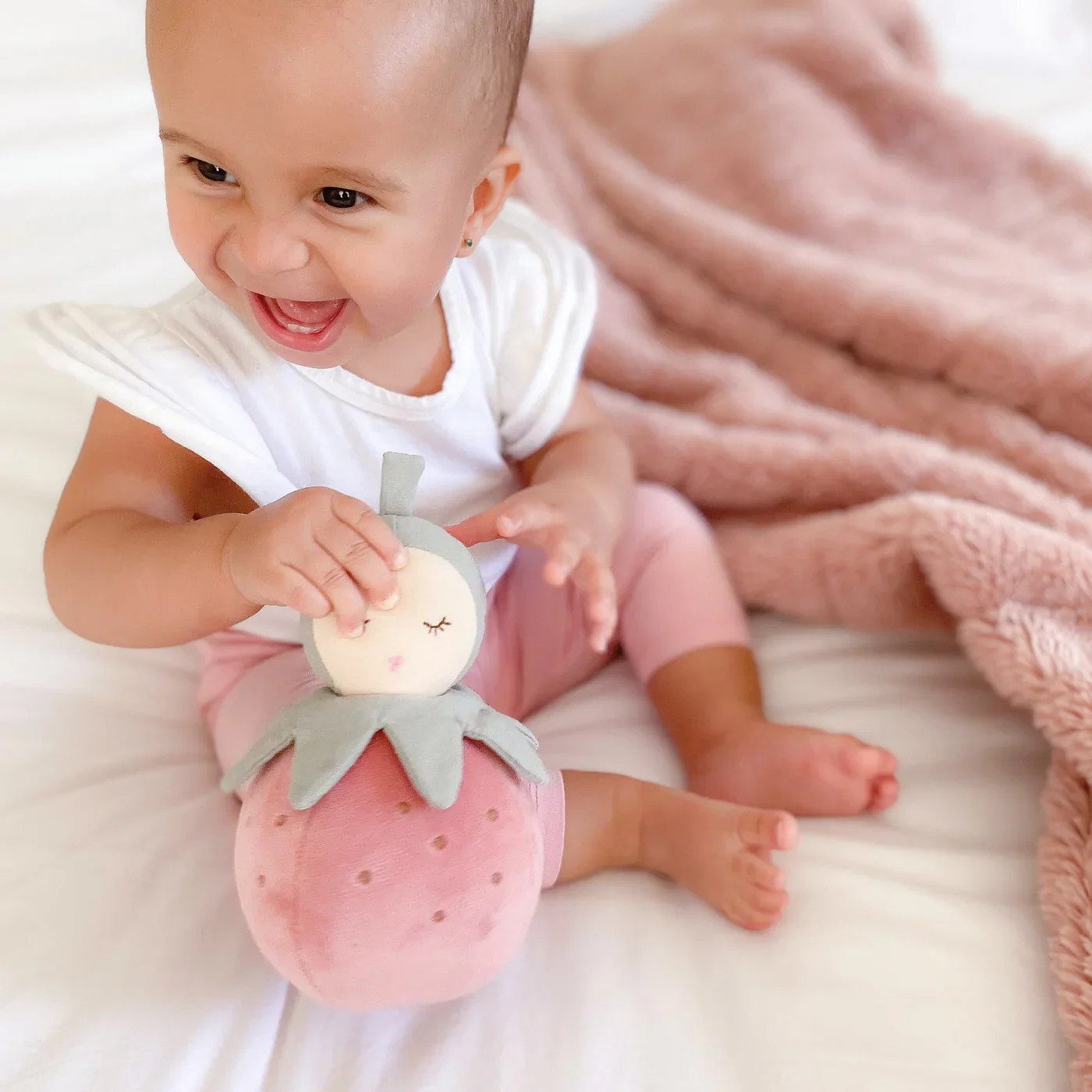 PINKY BERRY CHIME ACTIVITY TOY