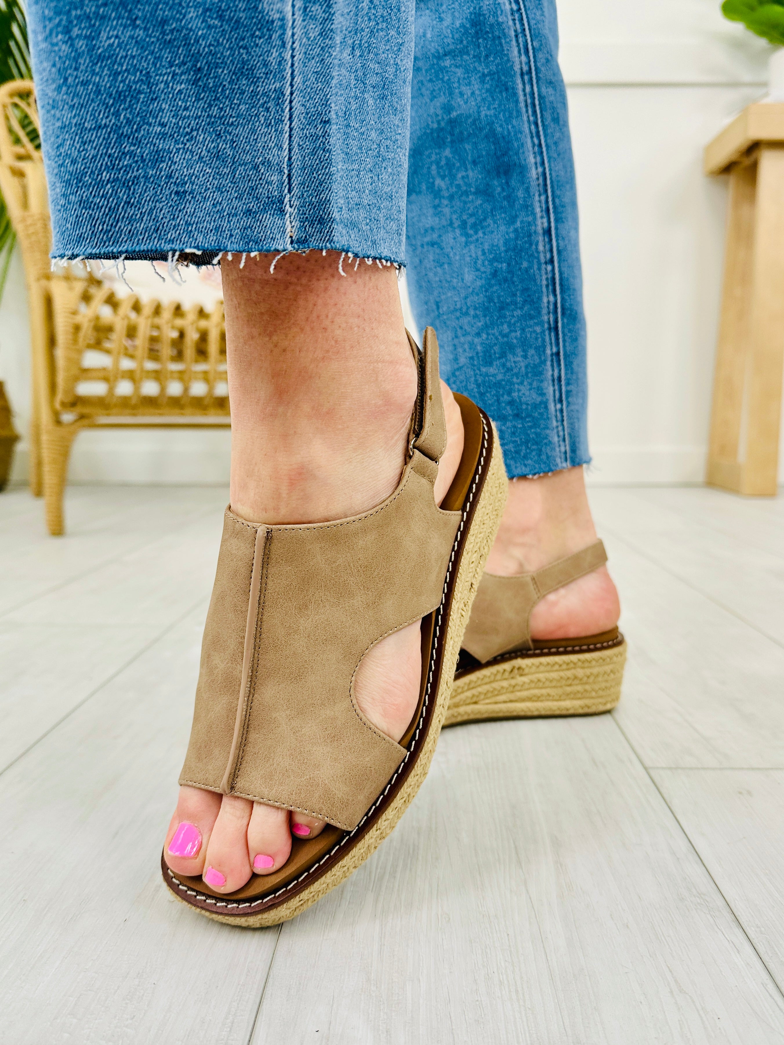 Sundrenched Steps Wedges in Taupe